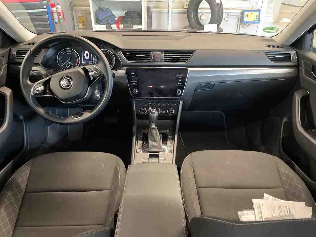 Skoda - Superb Combi 2.0 TDI DSG Active