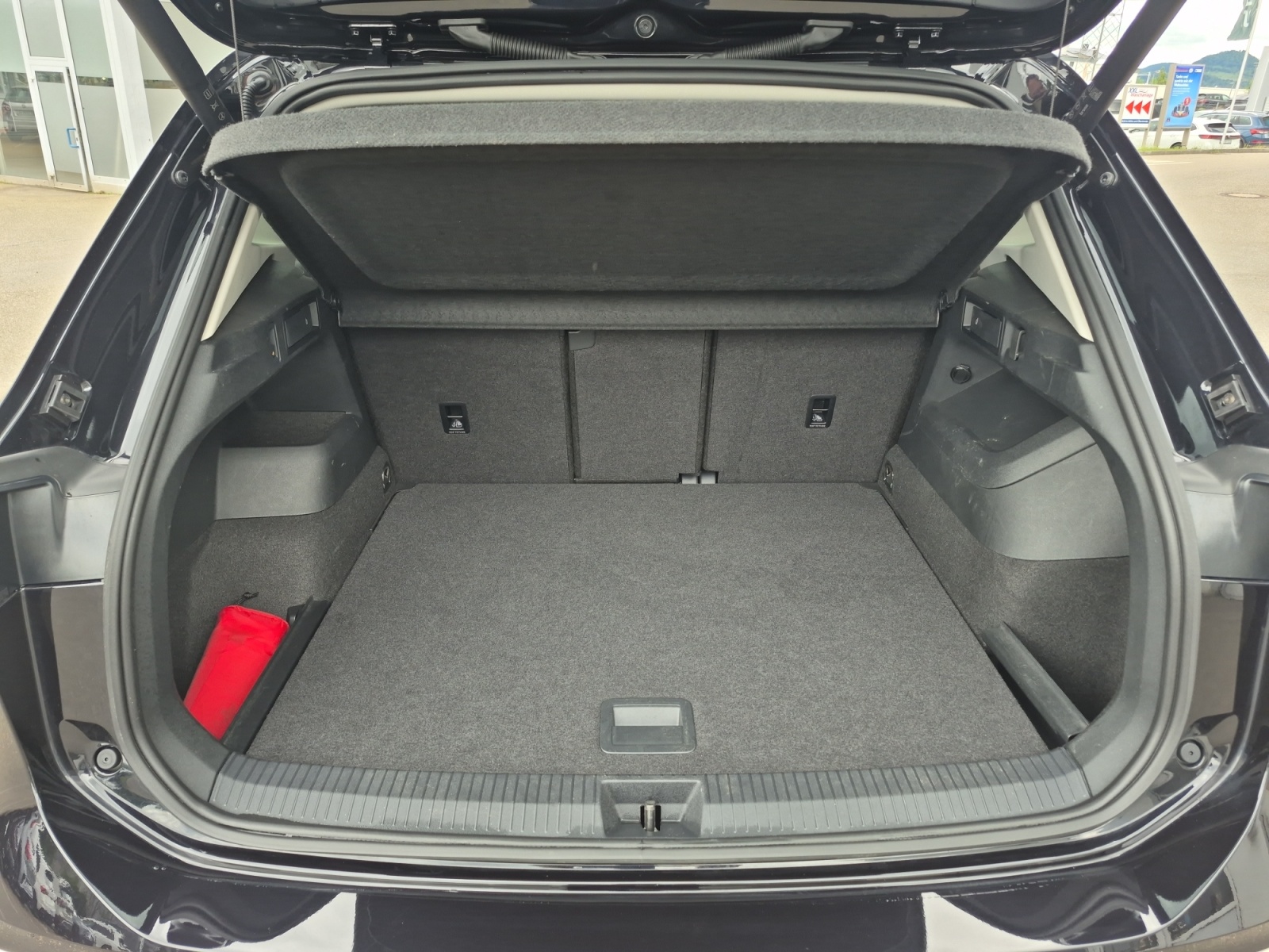 Volkswagen - Tiguan 1.5 eTSI OPF DSG Elegance