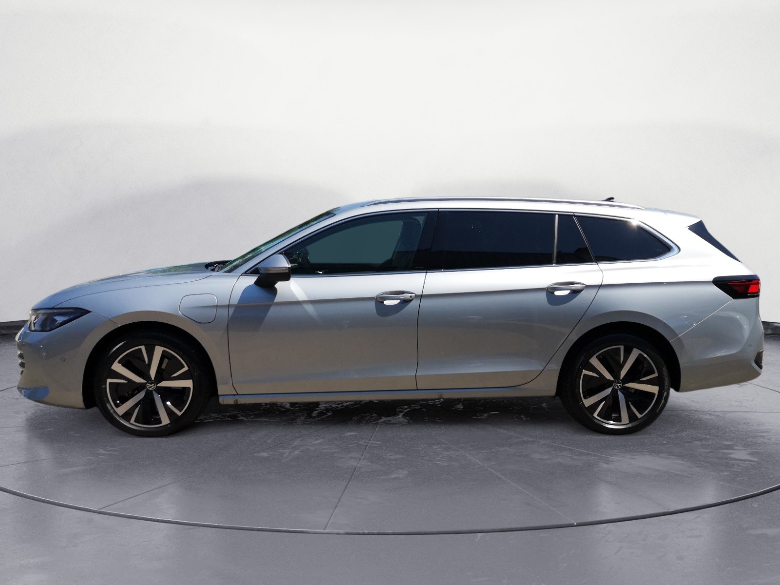 Volkswagen - Passat Variant 1.5 e-Hybrid DSG Business