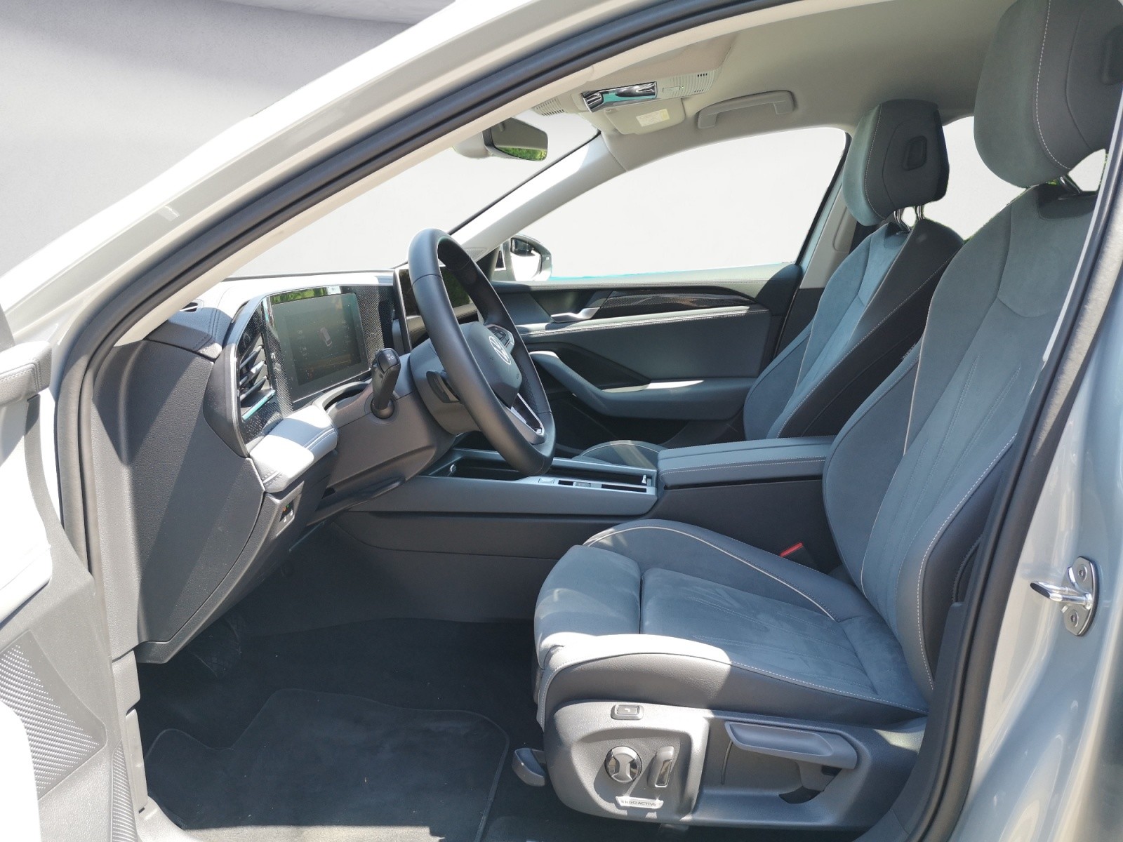Volkswagen - Passat Variant 1.5 e-Hybrid DSG Business