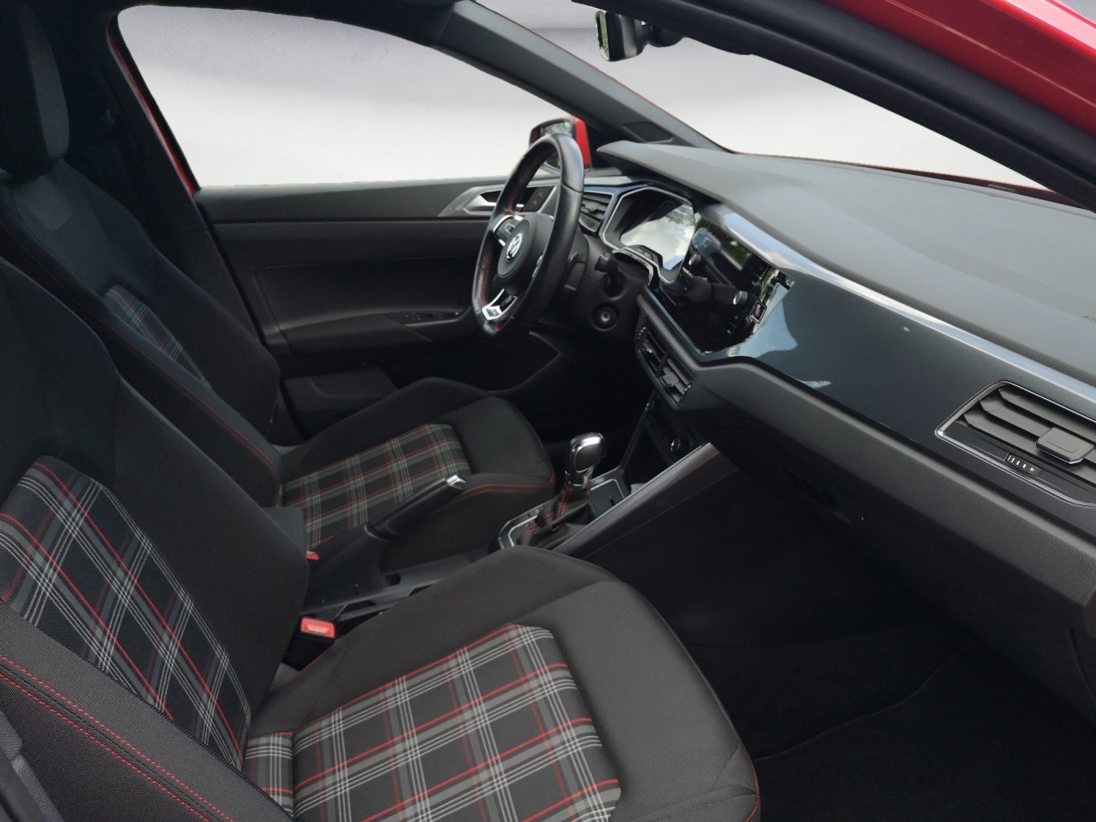 Volkswagen - Polo GTI 2.0 TSI DSG