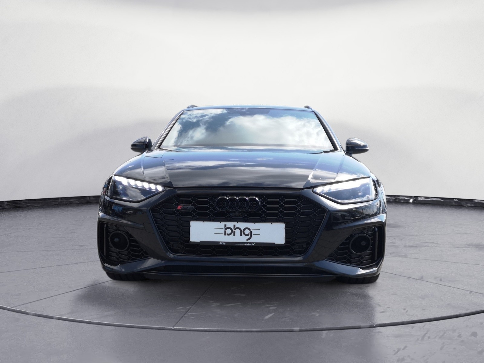 Audi - RS 4 Avant quattro tiptronic