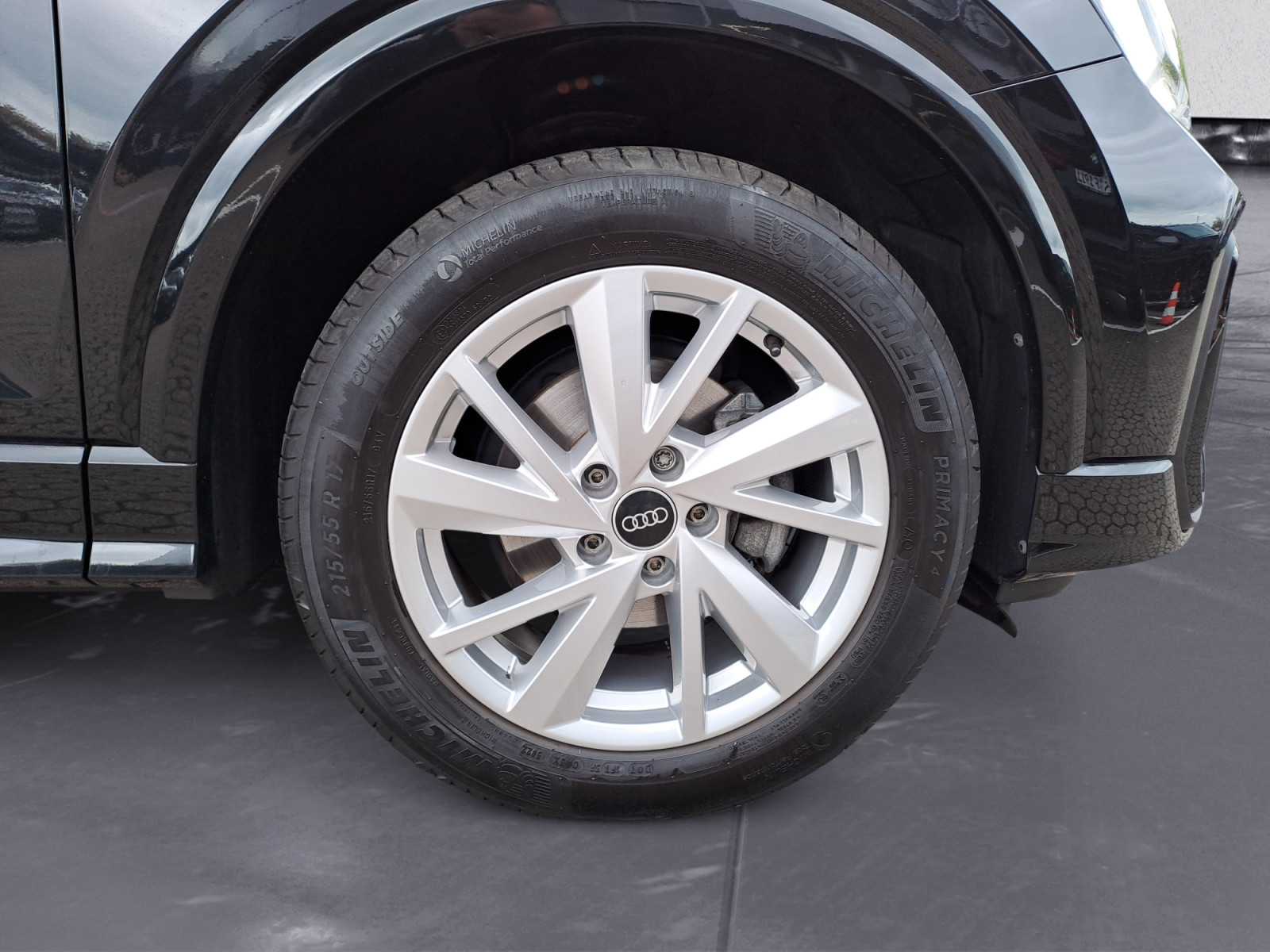 Audi - Q2 35 TFSI S tronic S line