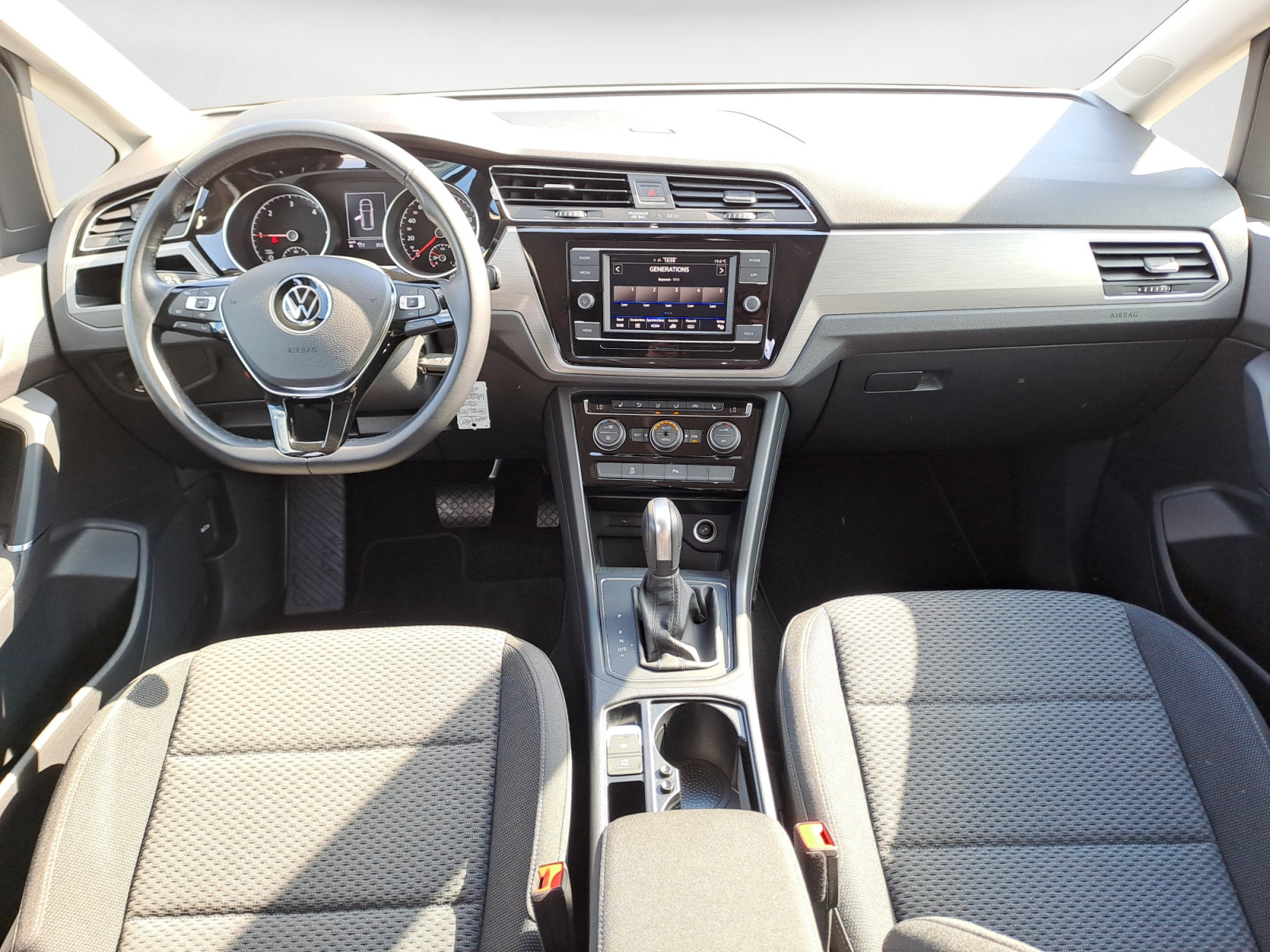 Volkswagen - Touran 2.0 TDI SCR DSG Comfortline