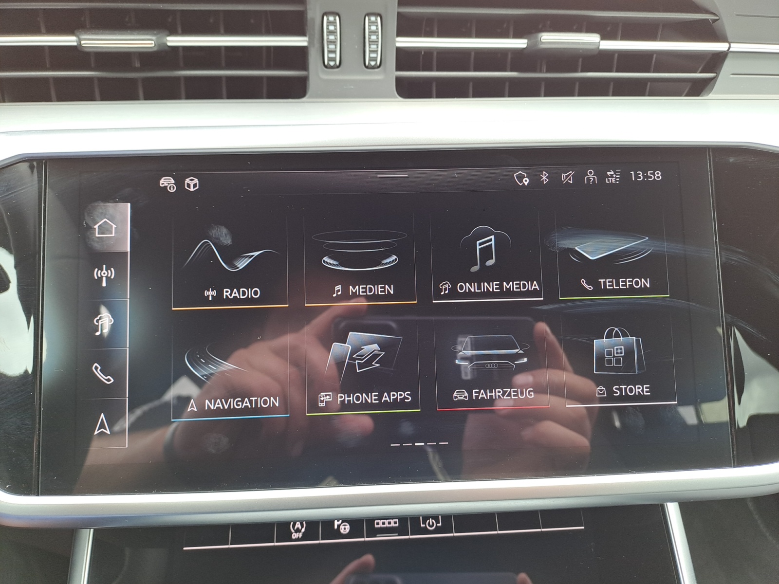 Audi - A6 Avant 35 TDI S tronic S line