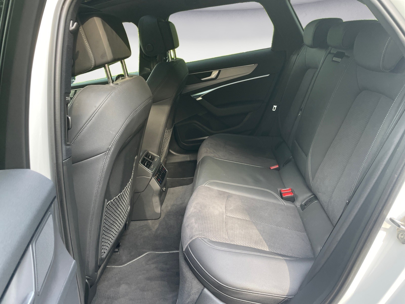 Audi - A6 Avant
