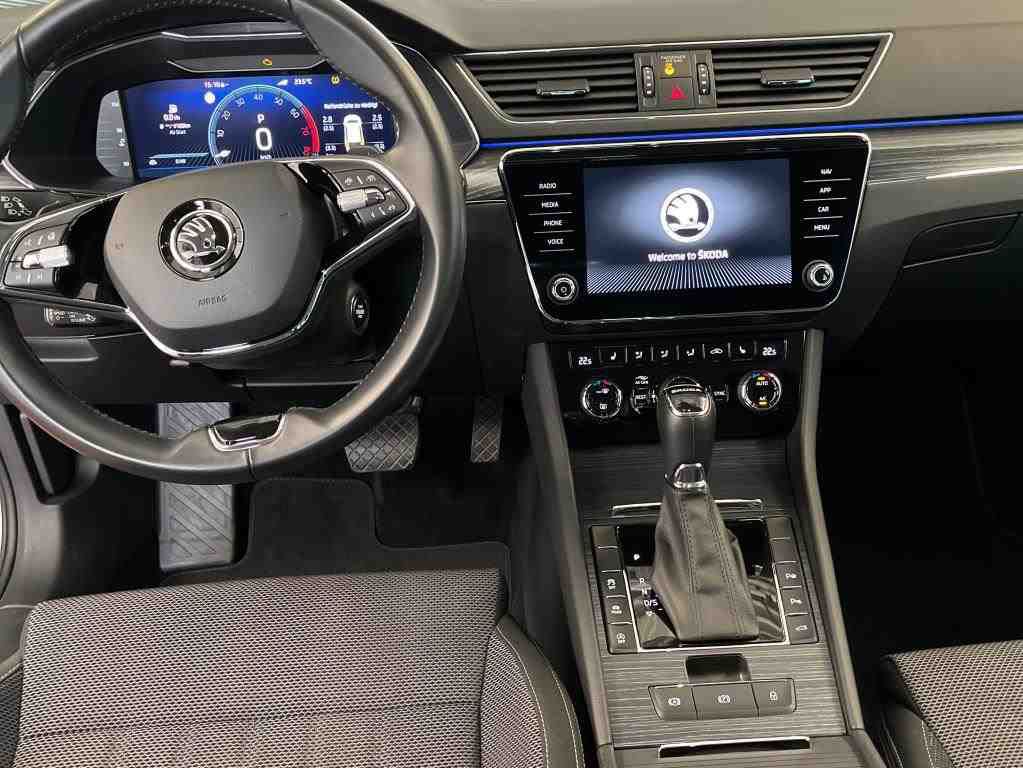 Skoda - Superb Combi 2.0 TSI DSG Style