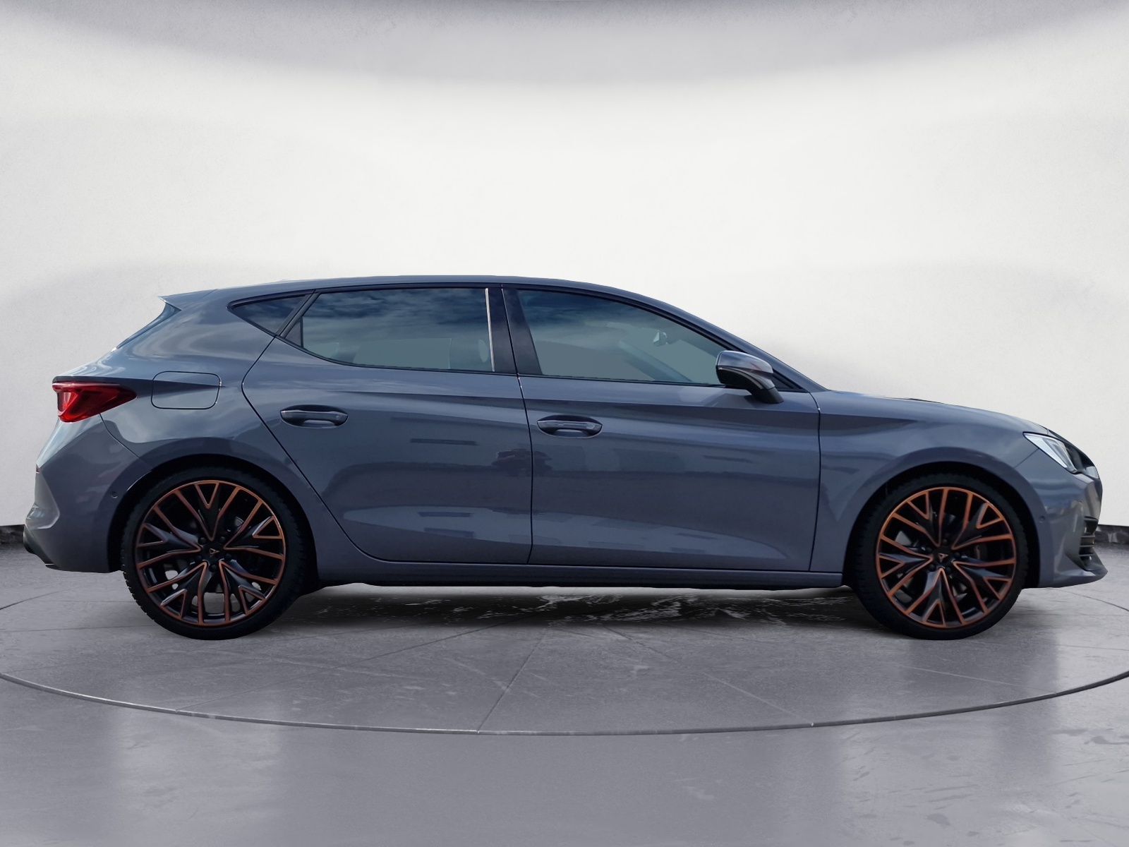 Cupra - Leon 2.0 TSI DSG VZ
