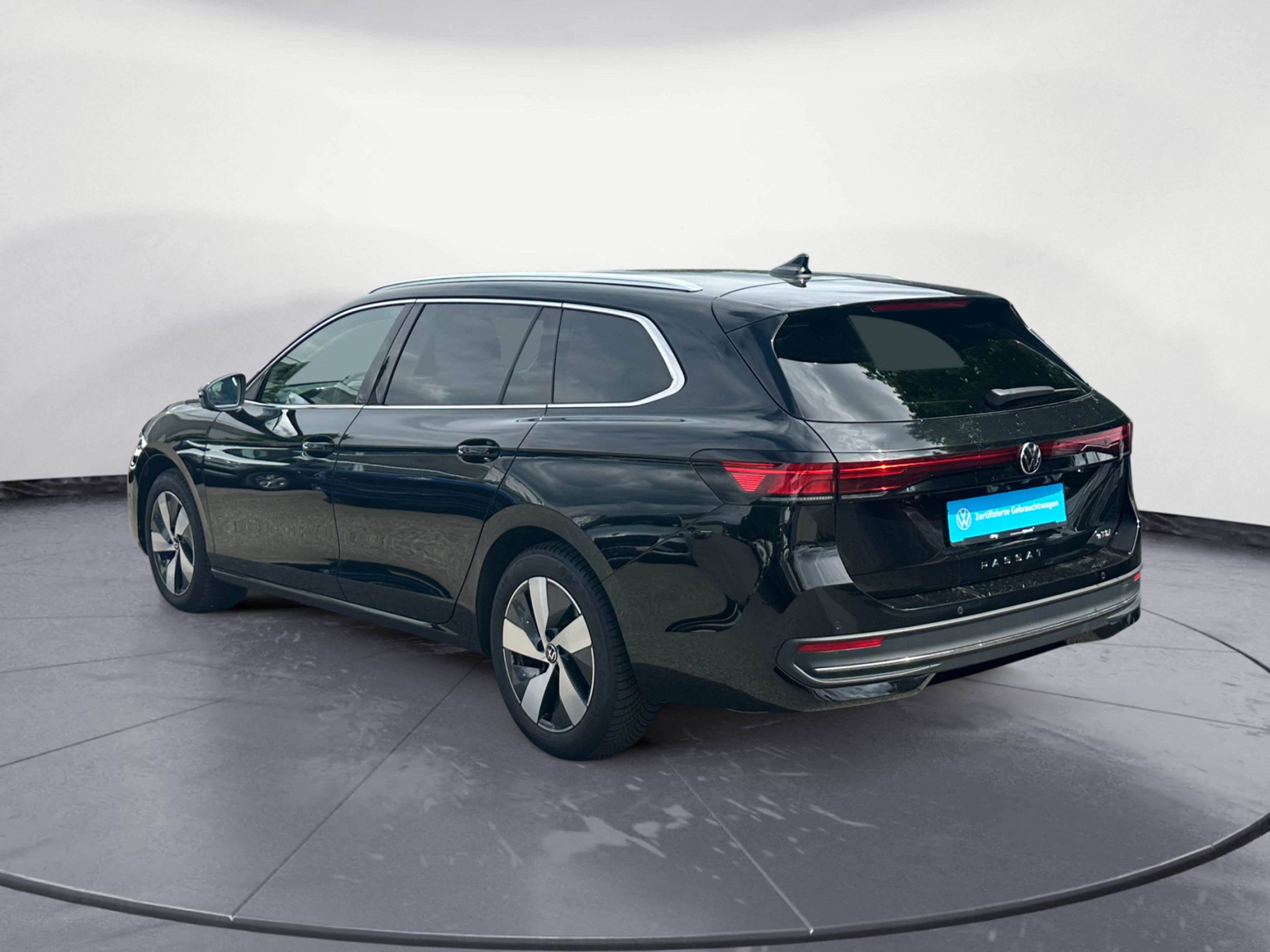 Volkswagen - Passat Variant 1.5 e-TSI OPF DSG Business