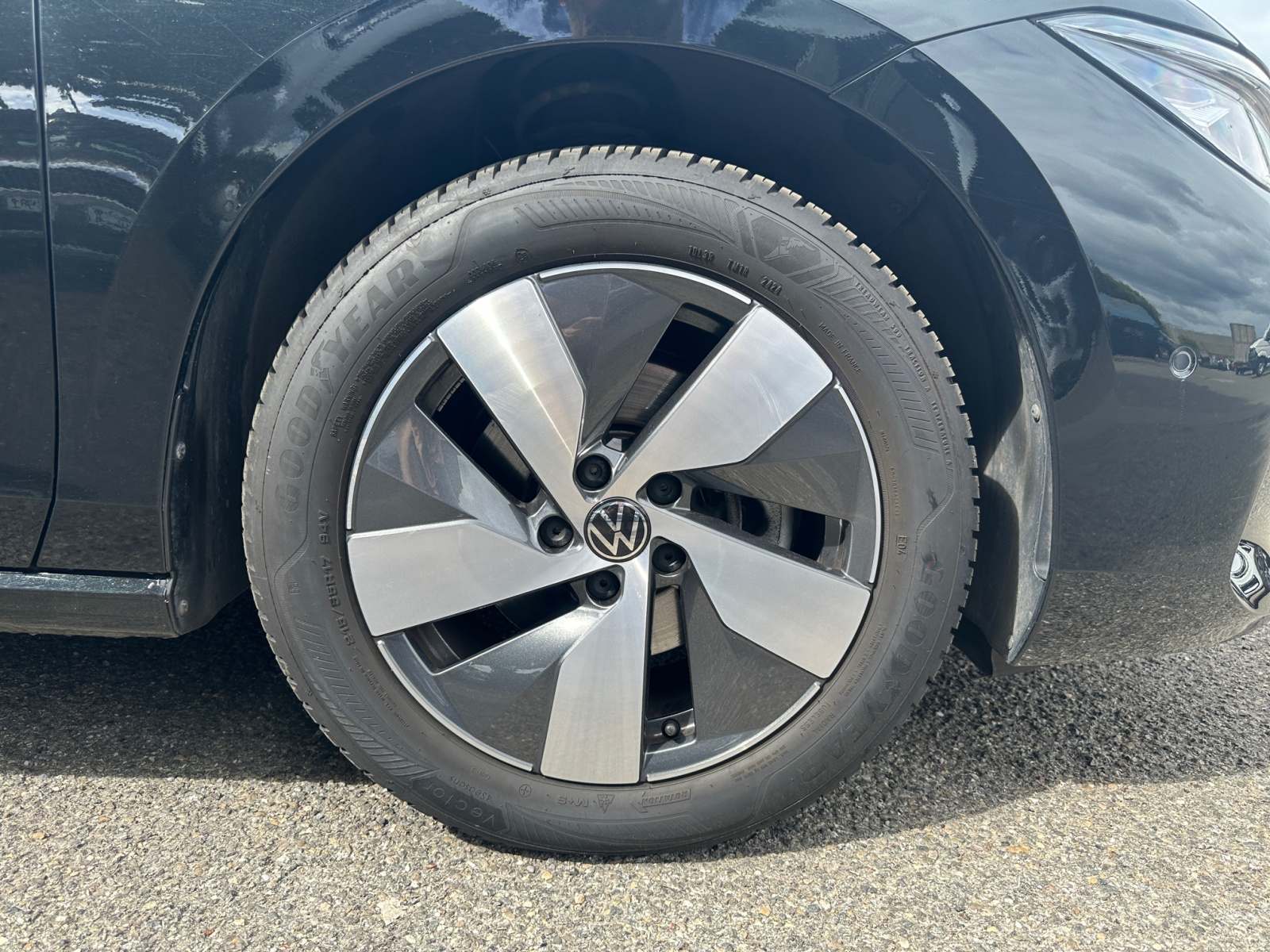 Volkswagen - Passat Variant 1.5 e-TSI OPF DSG Business