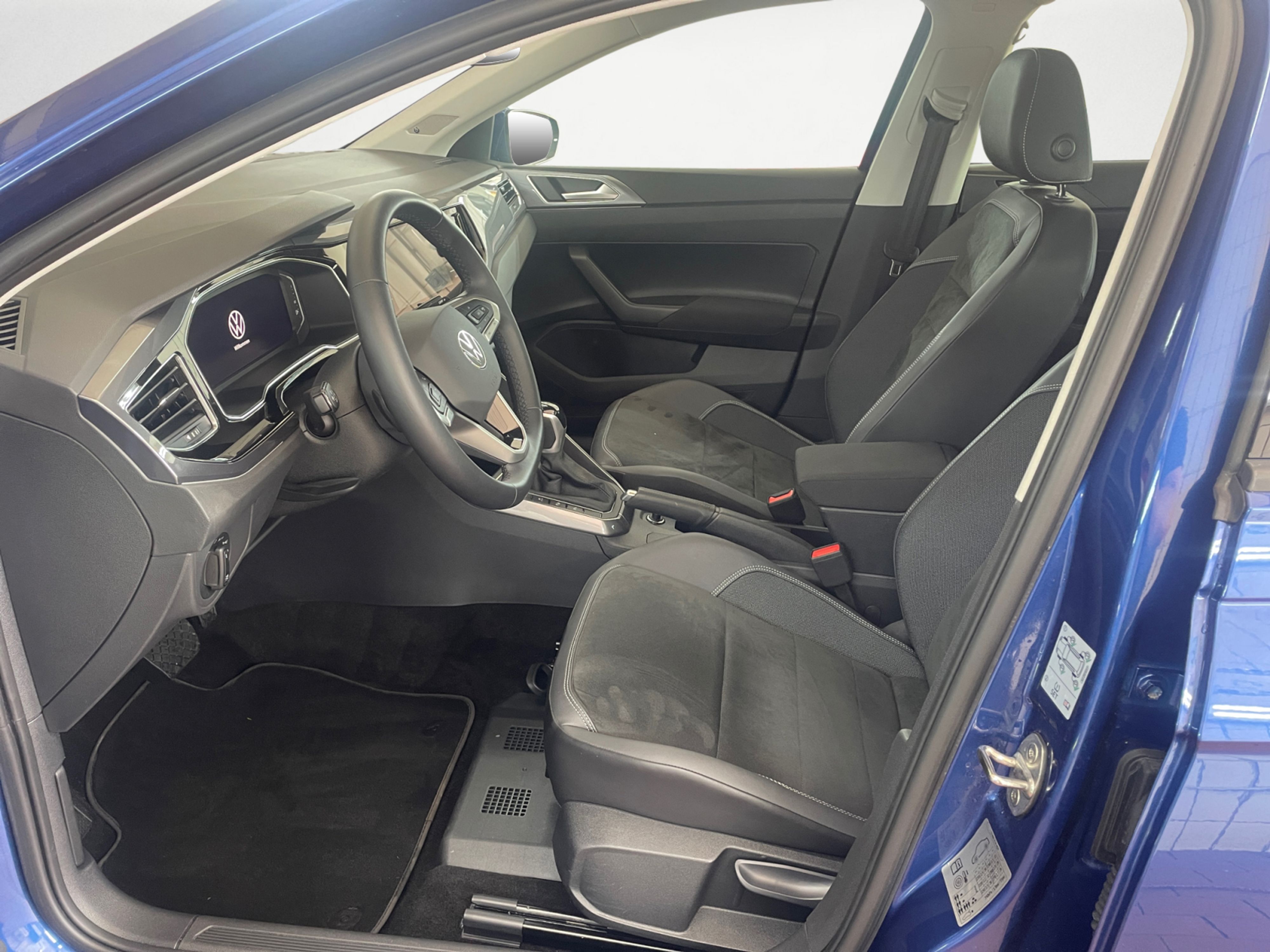Volkswagen - Polo 1.0 TSI DSG Style