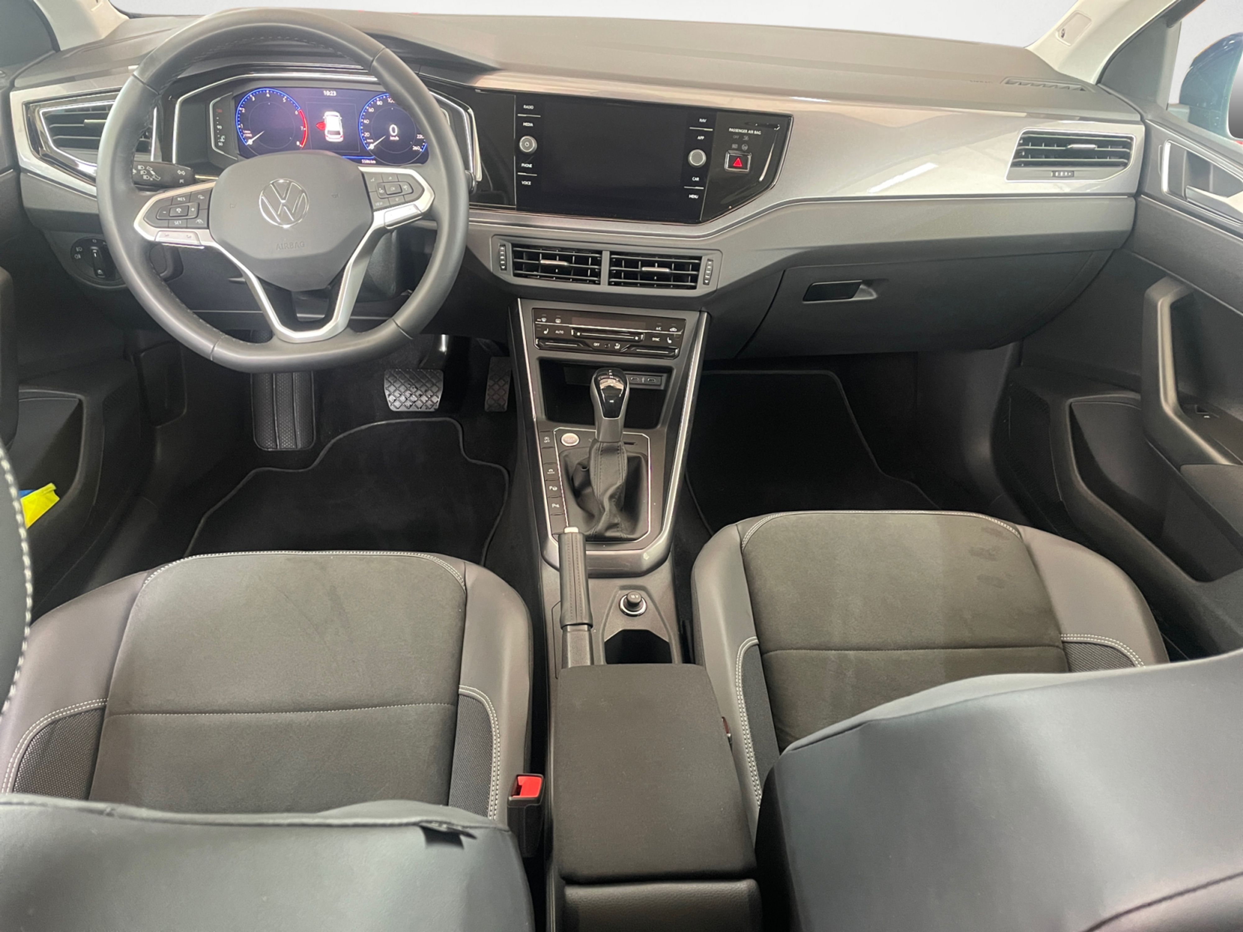 Volkswagen - Polo 1.0 TSI DSG Style