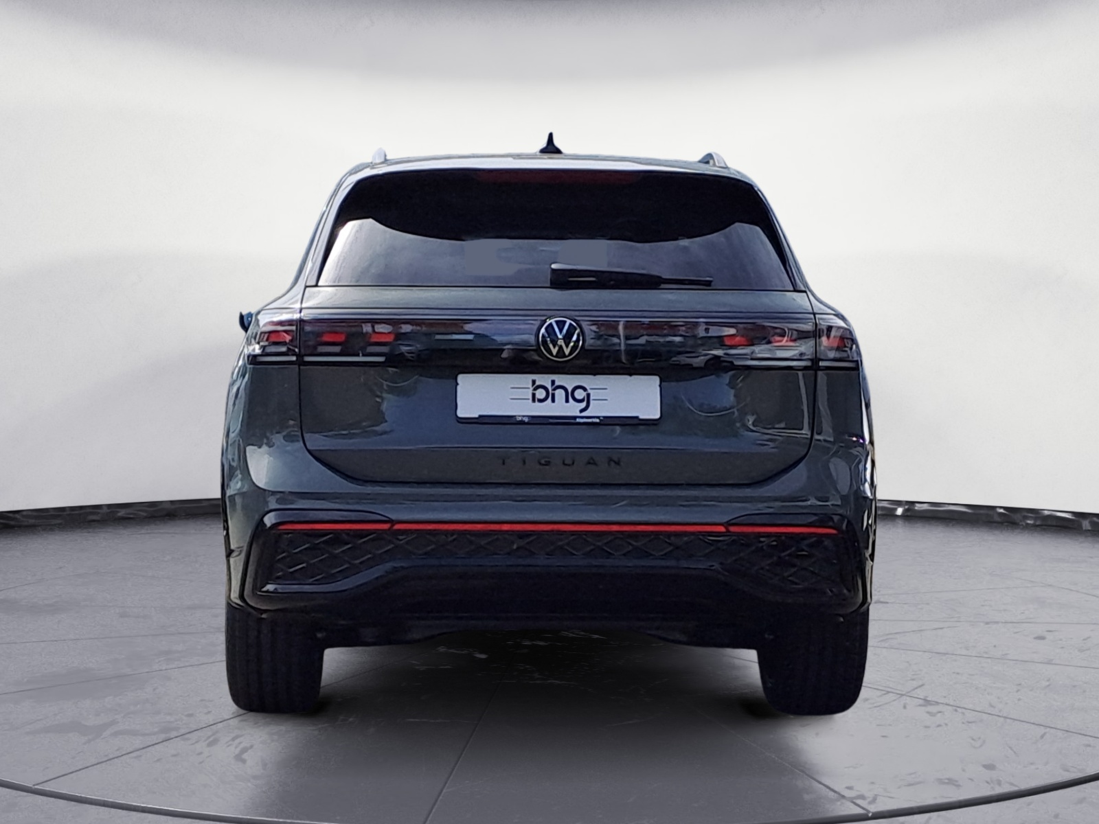 Volkswagen - Tiguan R-Line 2,0 l TSI OPF 4MOTION   7-Gang-Doppelkupplungsgetrie be DSG