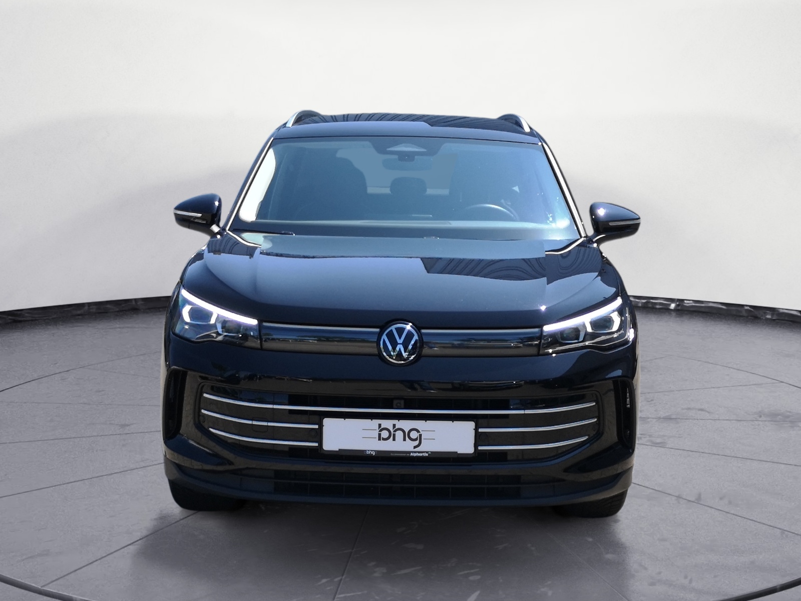 Volkswagen - Tiguan 1.5 eTSI Elegance DSG