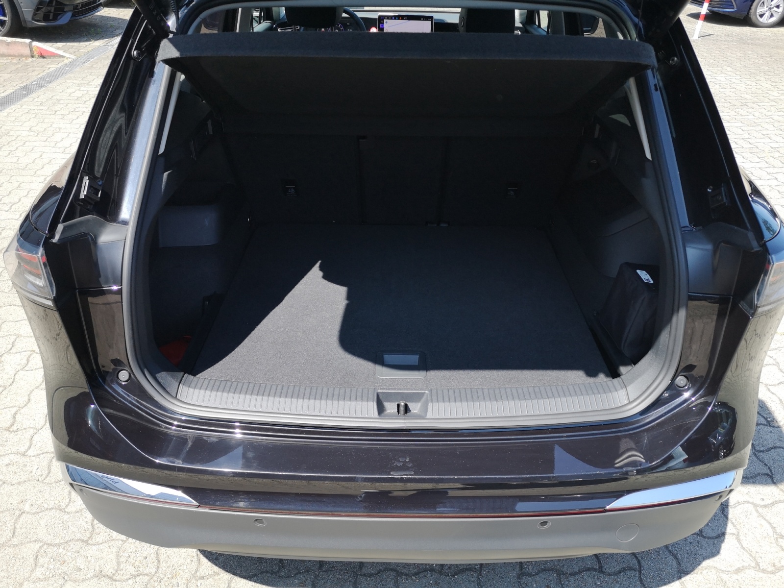 Volkswagen - Tiguan 1.5 eTSI Elegance DSG