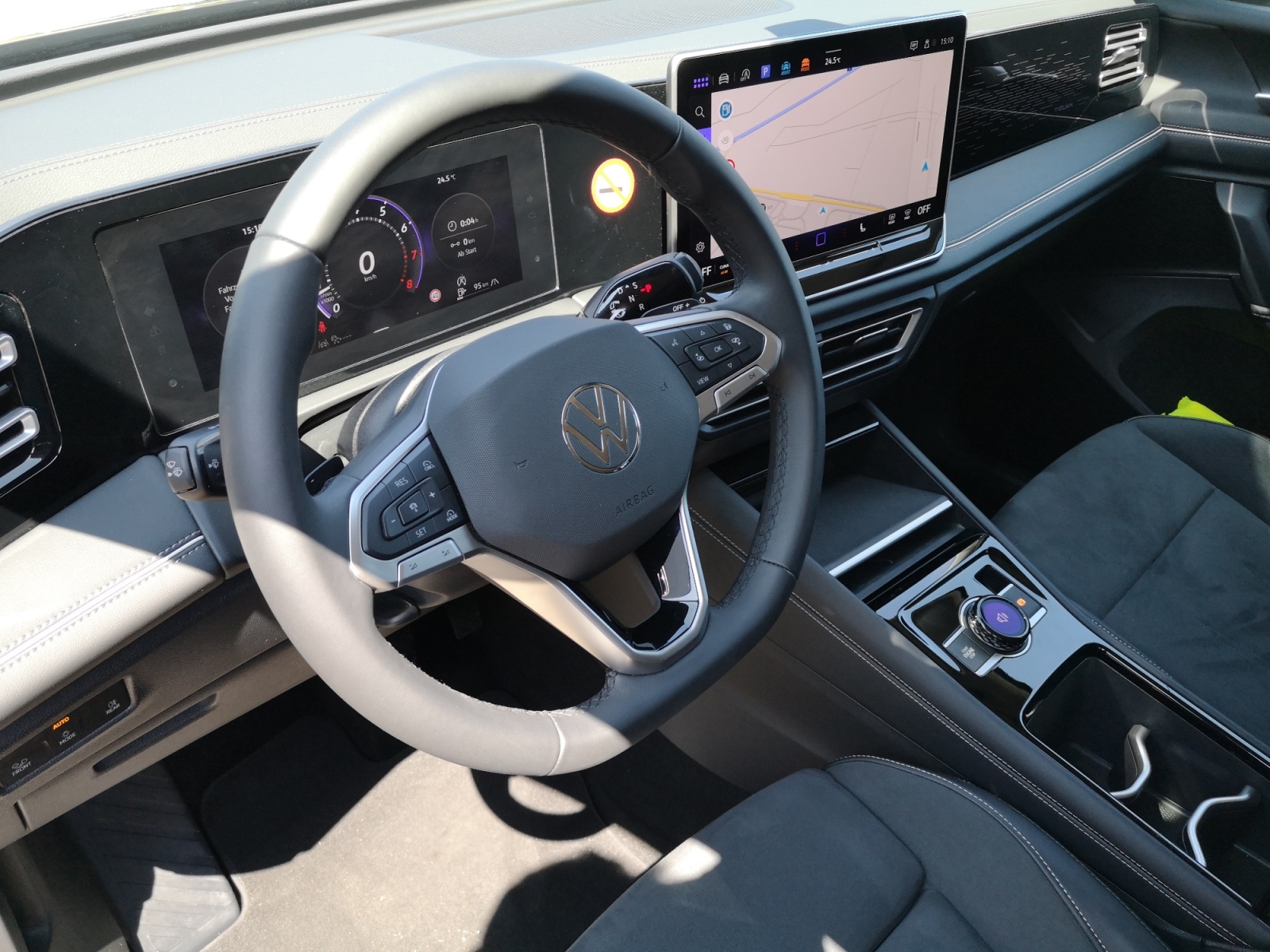 Volkswagen - Tiguan 1.5 eTSI Elegance DSG