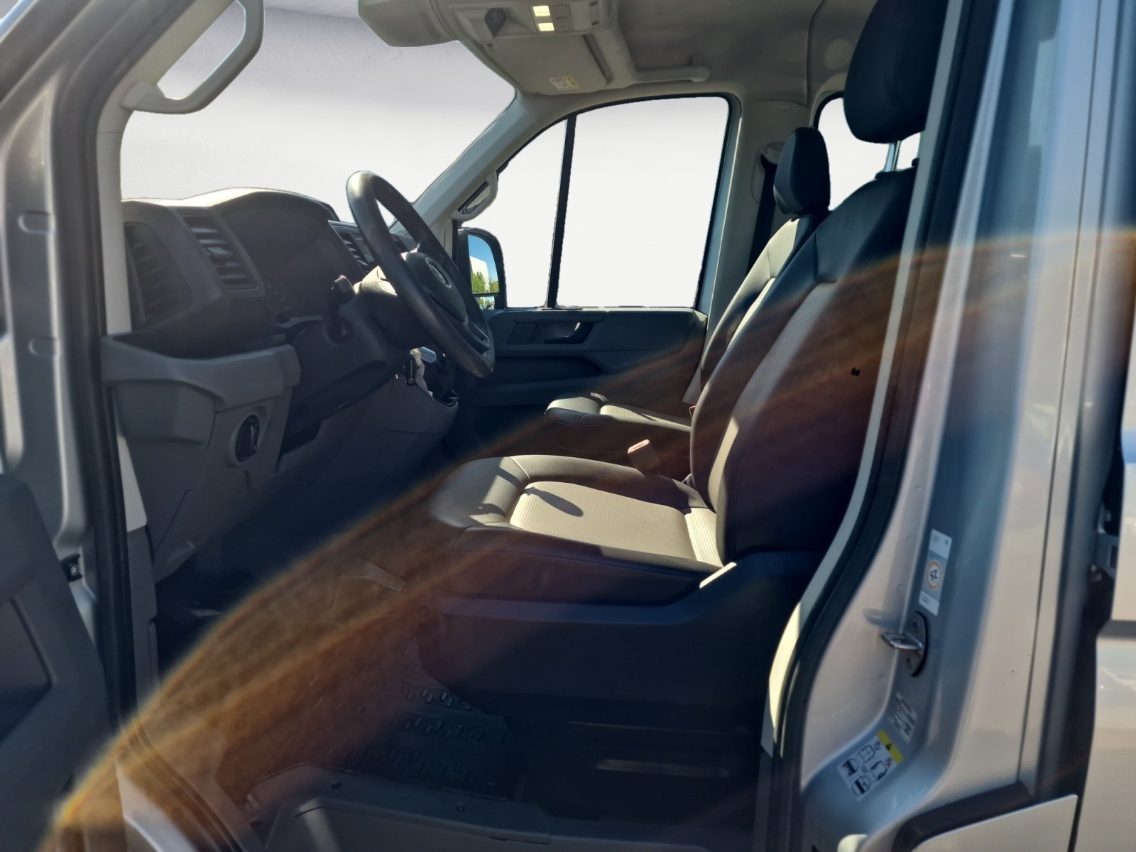 Volkswagen - Crafter 35 DoKa MR 2,0 TDI