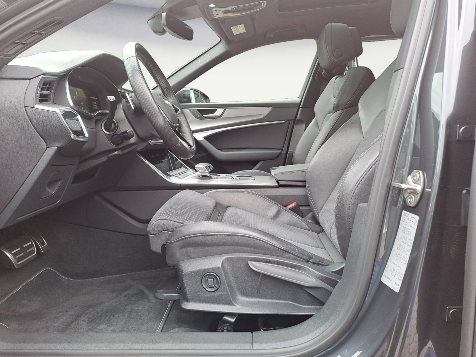 Audi - A6 Avant 45 TDI quattro S tronic sport