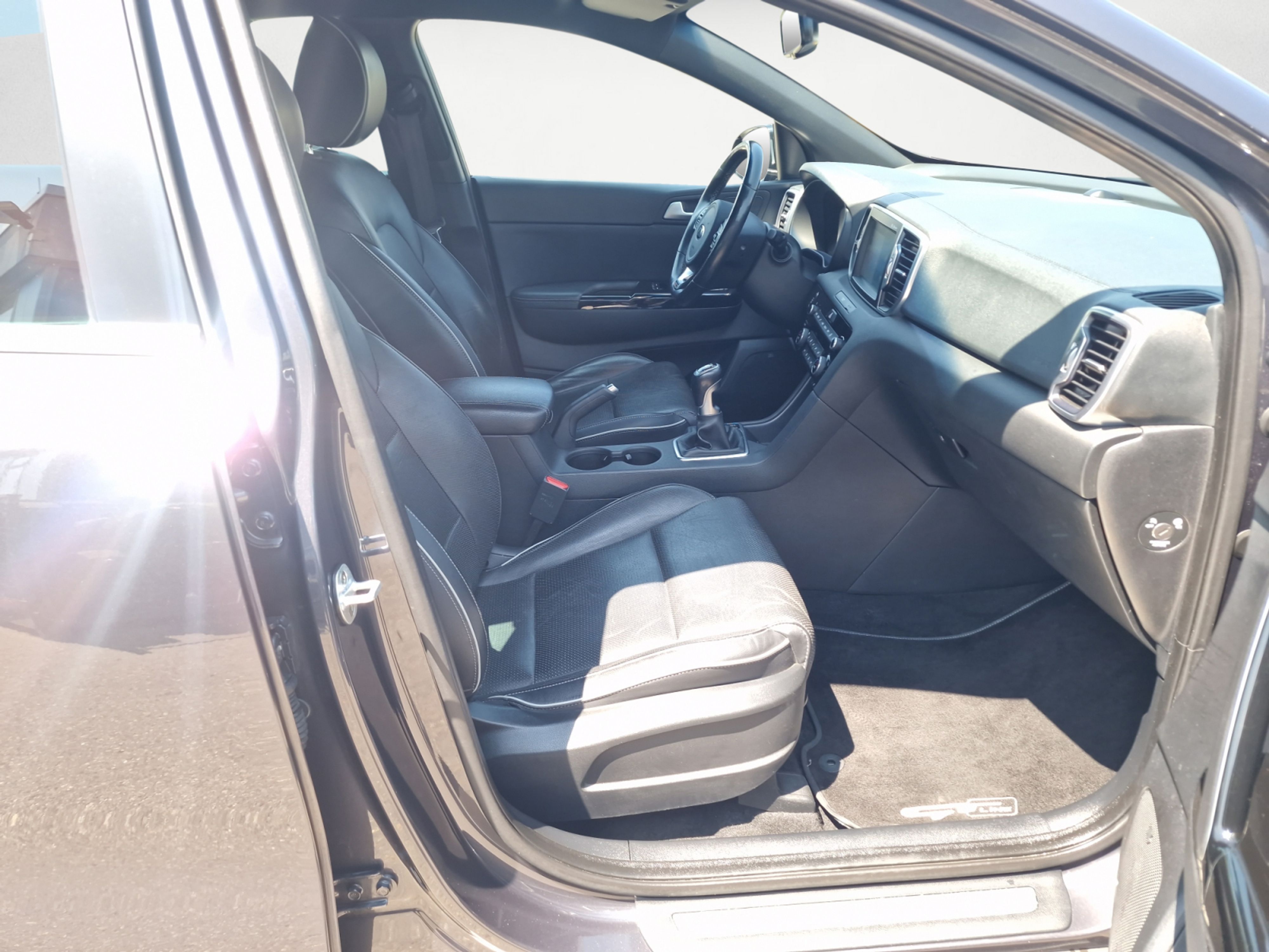 Kia - Sportage 1.6 T-GDI AWD VISION
