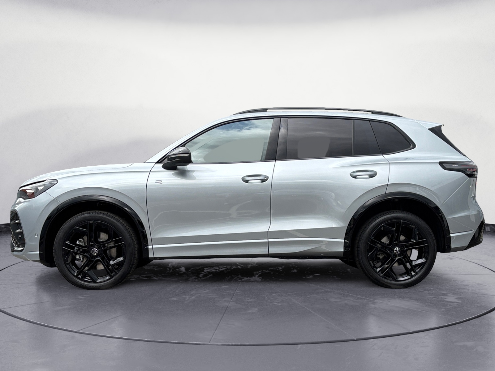 Volkswagen - Tiguan R-Line 2,0 l TDI SCR 4MOTION  7-Gang-Doppelkupplungsgetrie be DSG