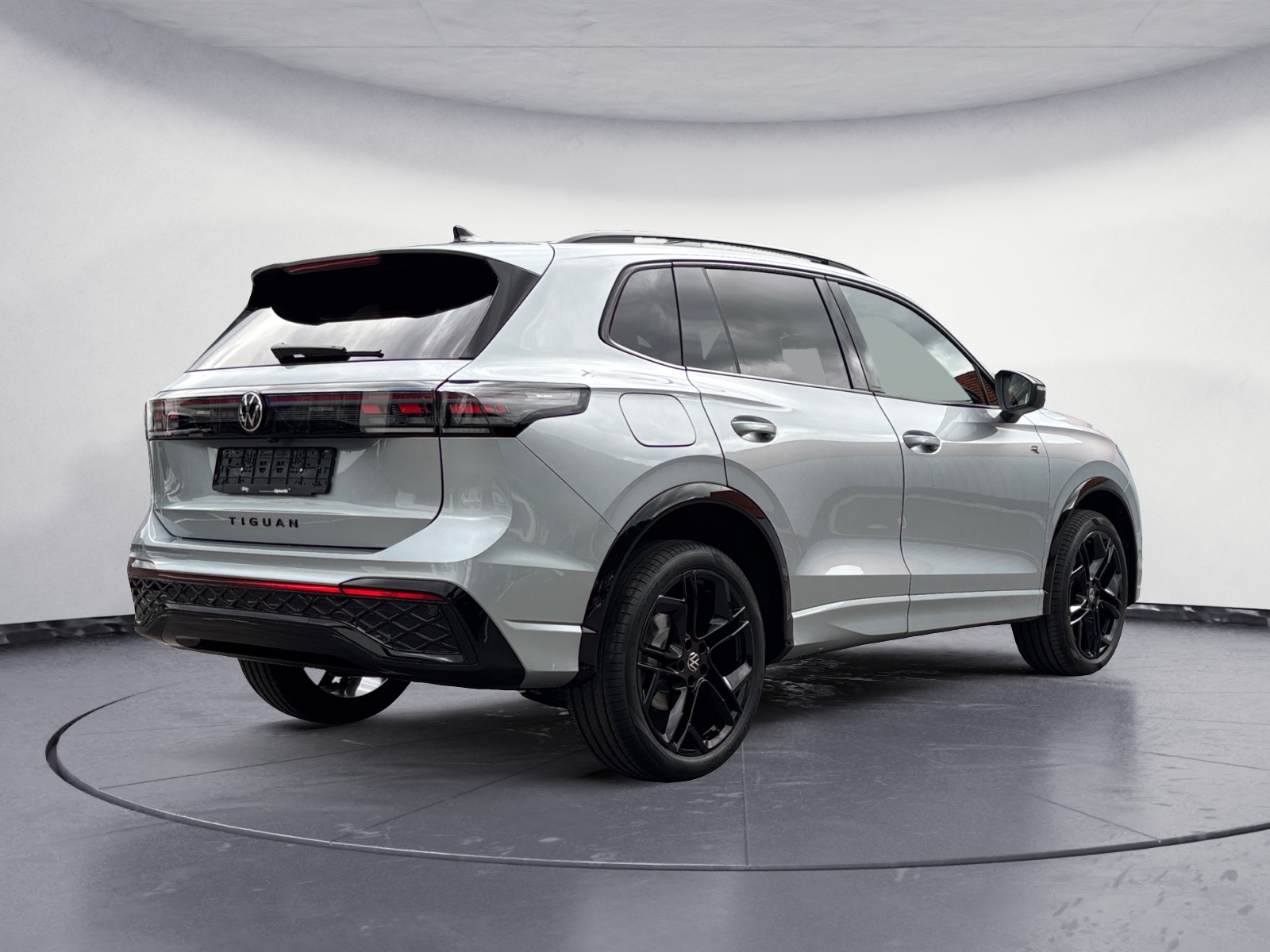 Volkswagen - Tiguan R-Line 2,0 l TDI SCR 4MOTION  7-Gang-Doppelkupplungsgetrie be DSG