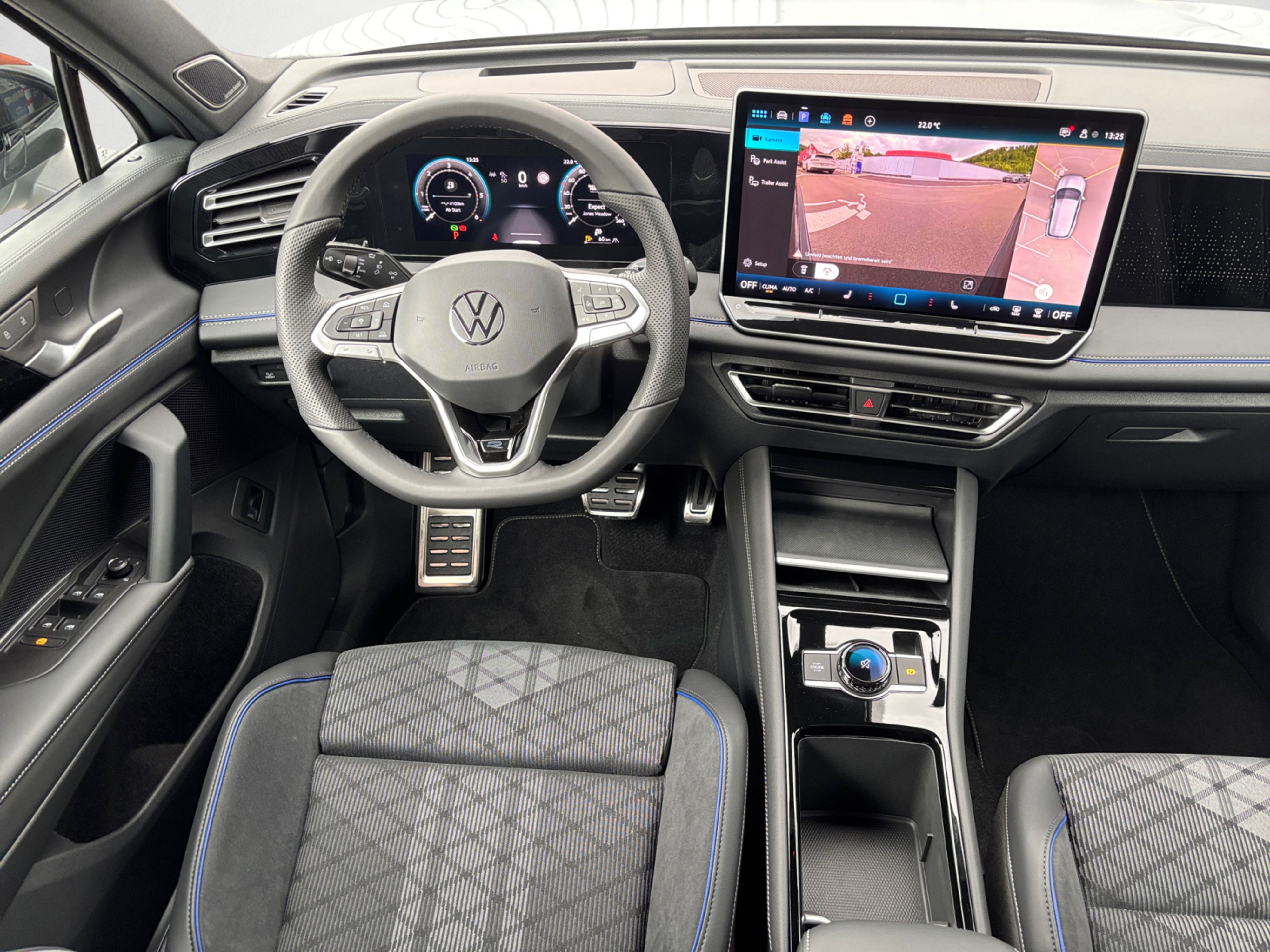 Volkswagen - Tiguan R-Line 2,0 l TDI SCR 4MOTION  7-Gang-Doppelkupplungsgetrie be DSG