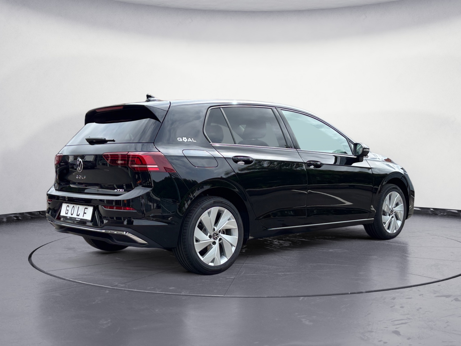 Volkswagen - Golf Life 1,5 l eTSI OPF  7-Gang-Doppelkupplungsgetriebe DSG
