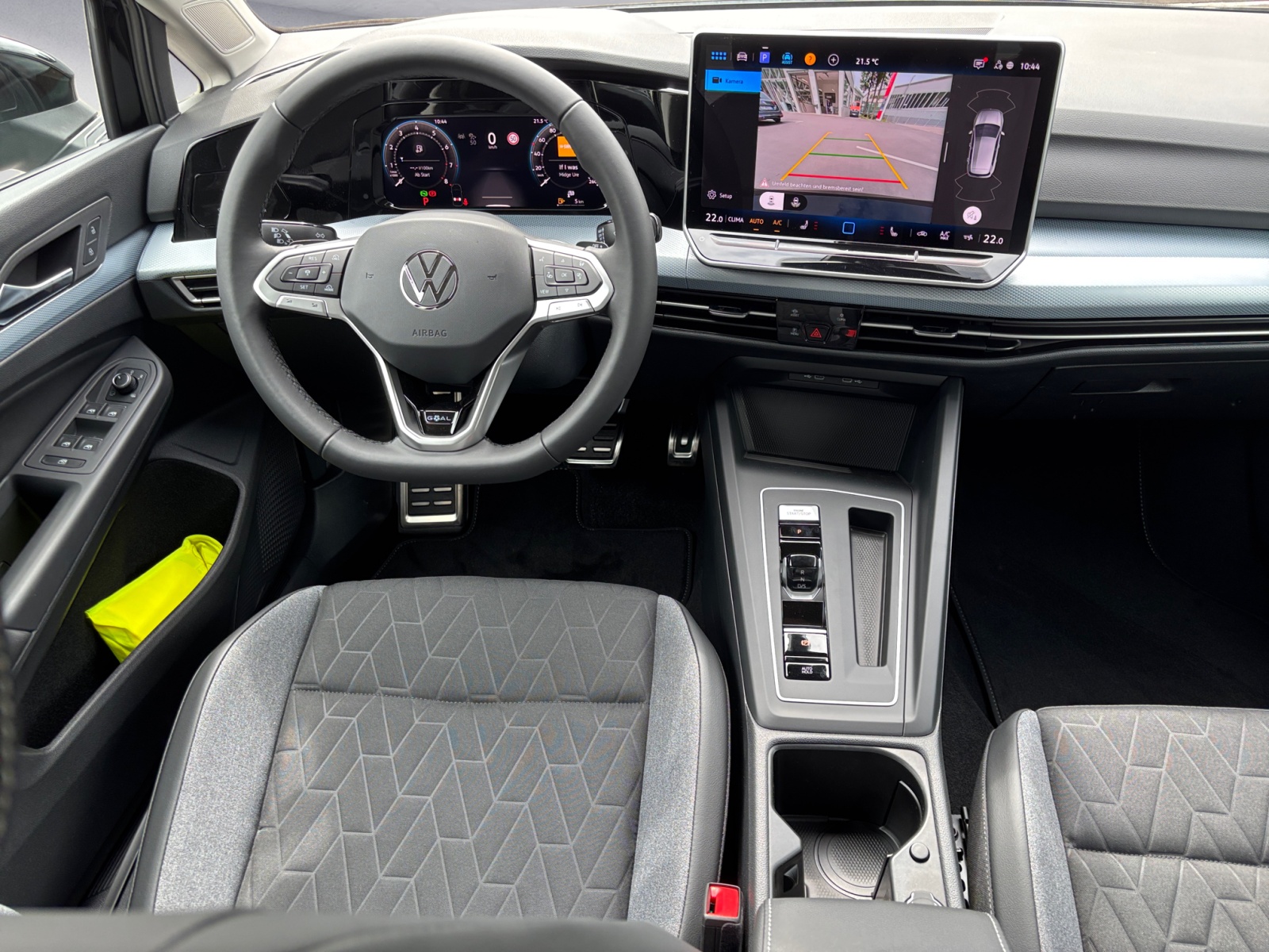 Volkswagen - Golf Life 1,5 l eTSI OPF  7-Gang-Doppelkupplungsgetriebe DSG