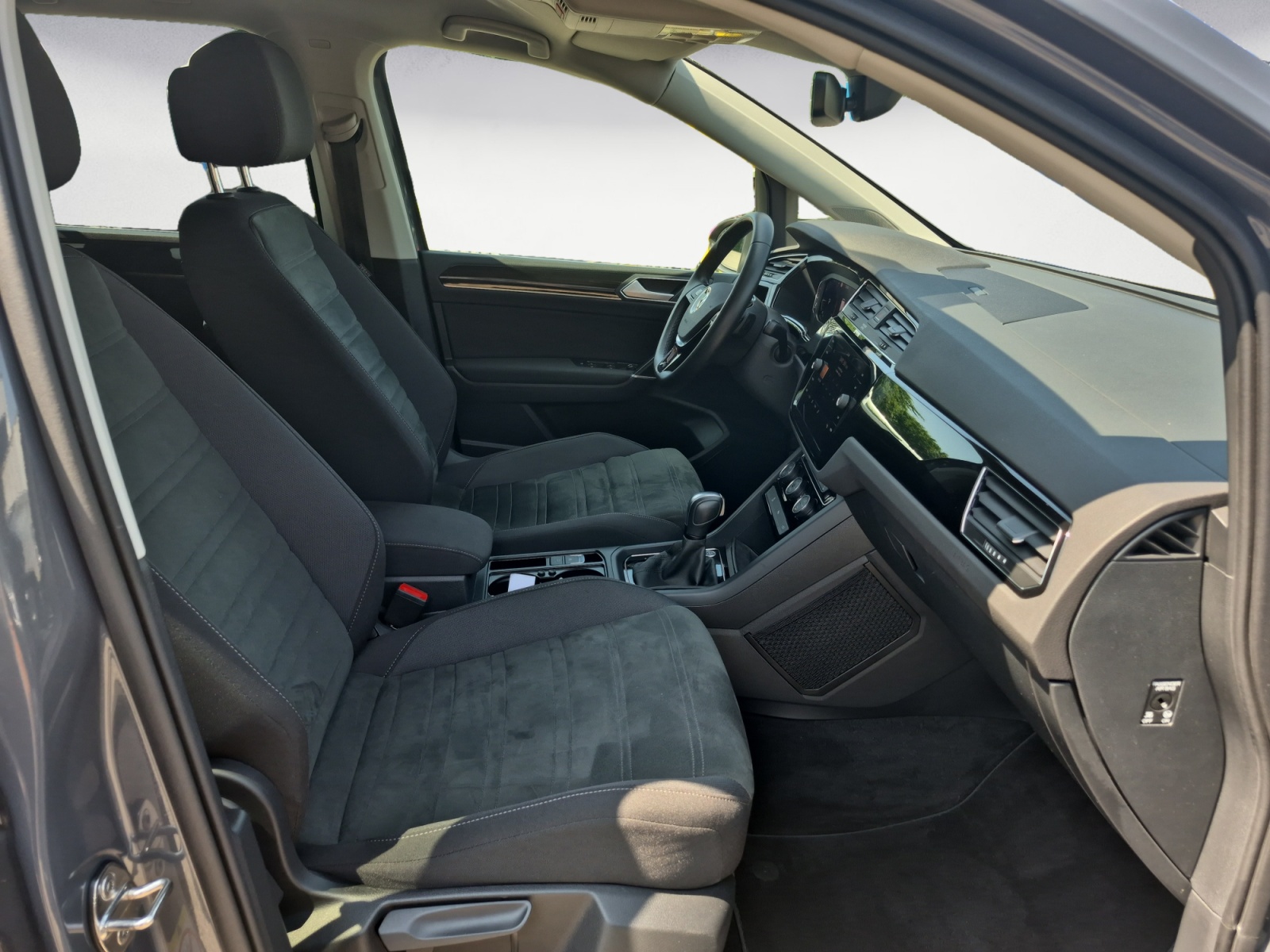 Volkswagen - Touran 1.5 TSI ACT DSG Highline