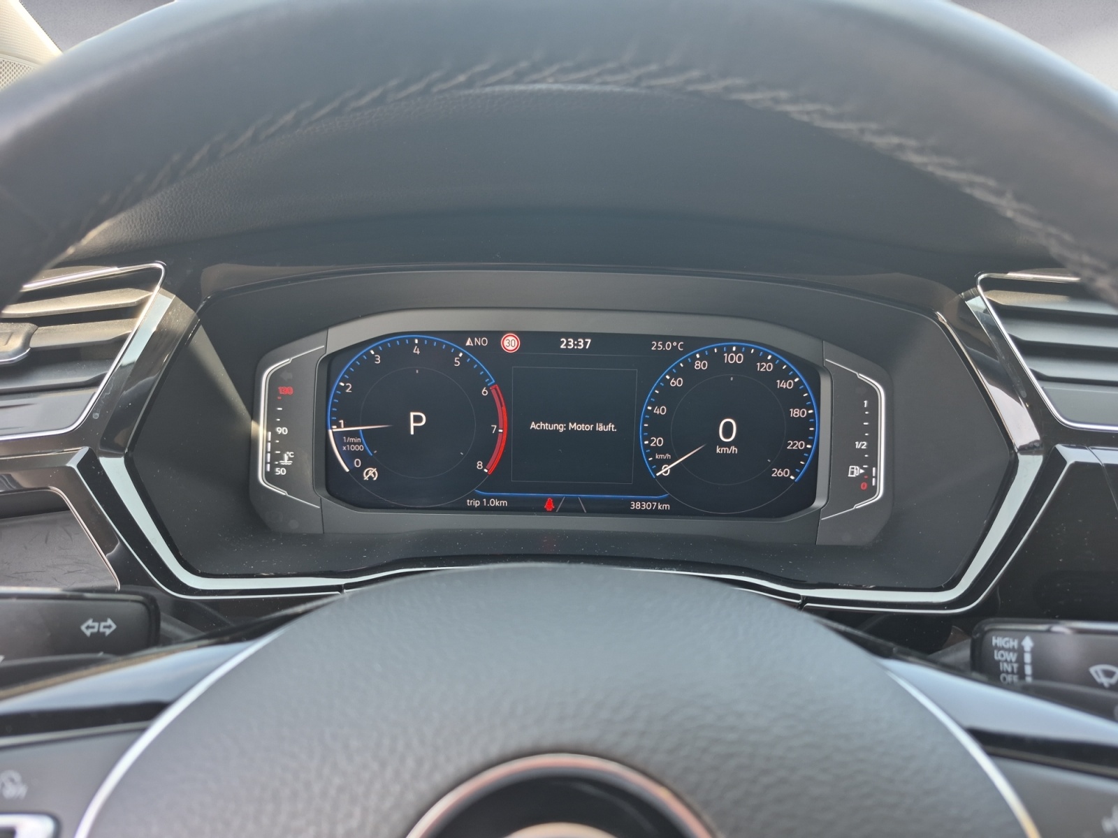Volkswagen - Touran 1.5 TSI ACT DSG Highline