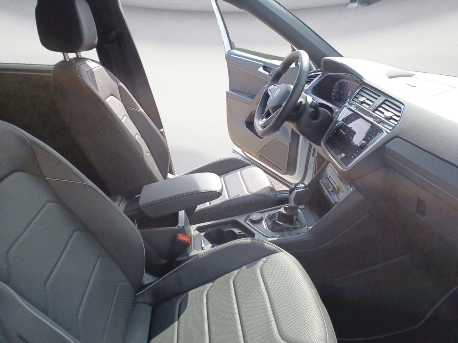 Volkswagen - Tiguan Allspace 2.0 TDI SCR 4Motion DSG R-Line