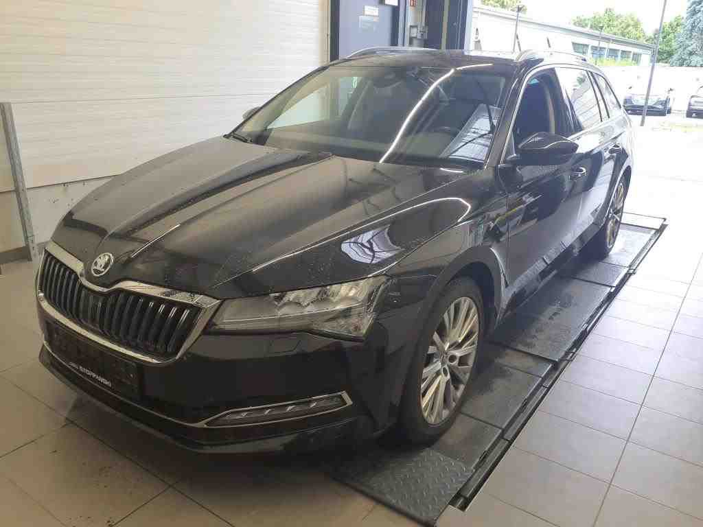 Skoda - Superb Combi 2.0 TDI DSG Style