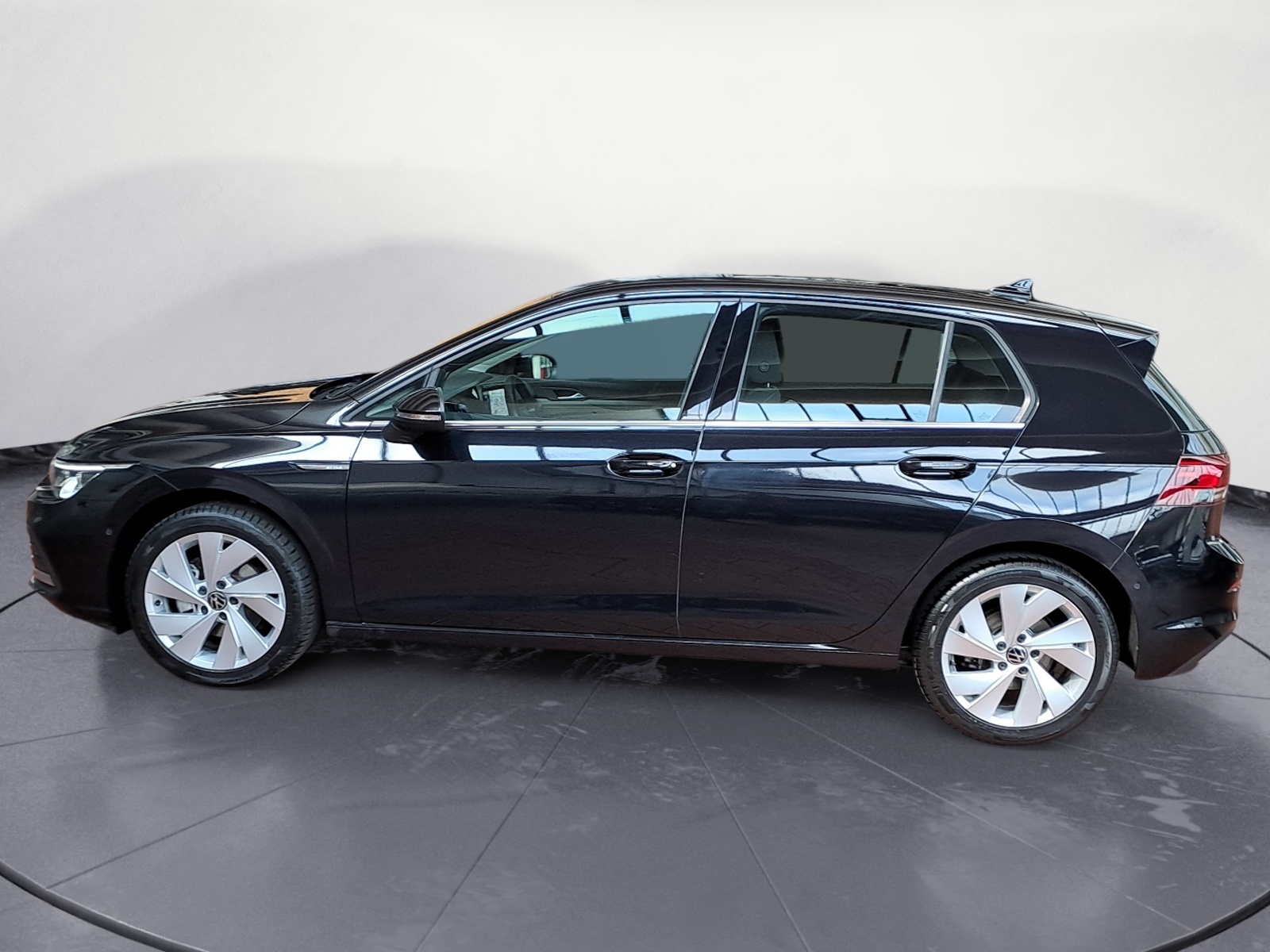Volkswagen - Golf Style 2.0 TDI DSG