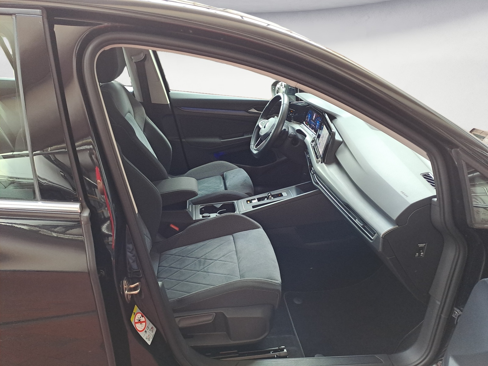 Volkswagen - Golf Style 2.0 TDI DSG