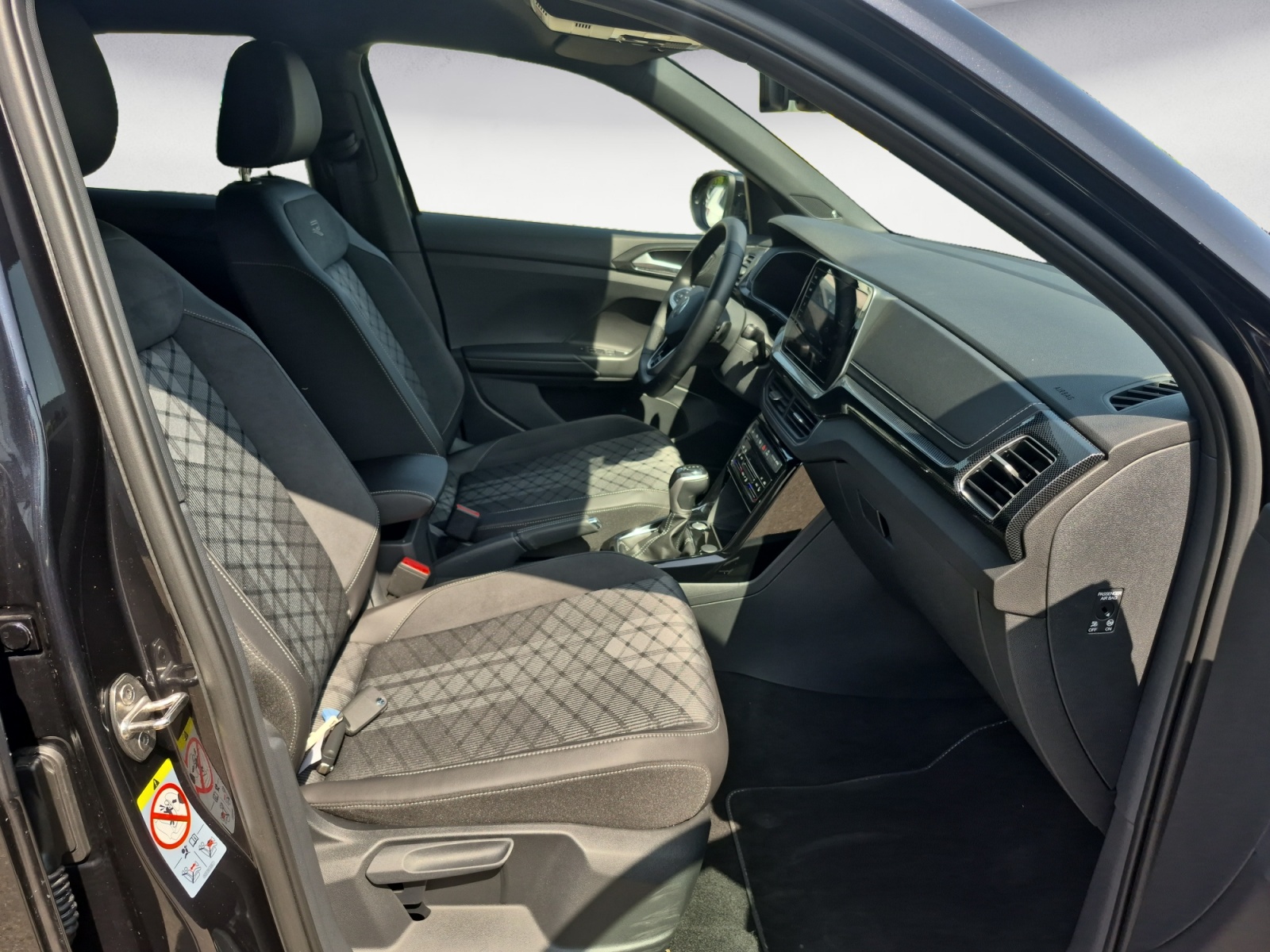 Volkswagen - T-Cross R-Line 1.5 l TSI ACT OPF