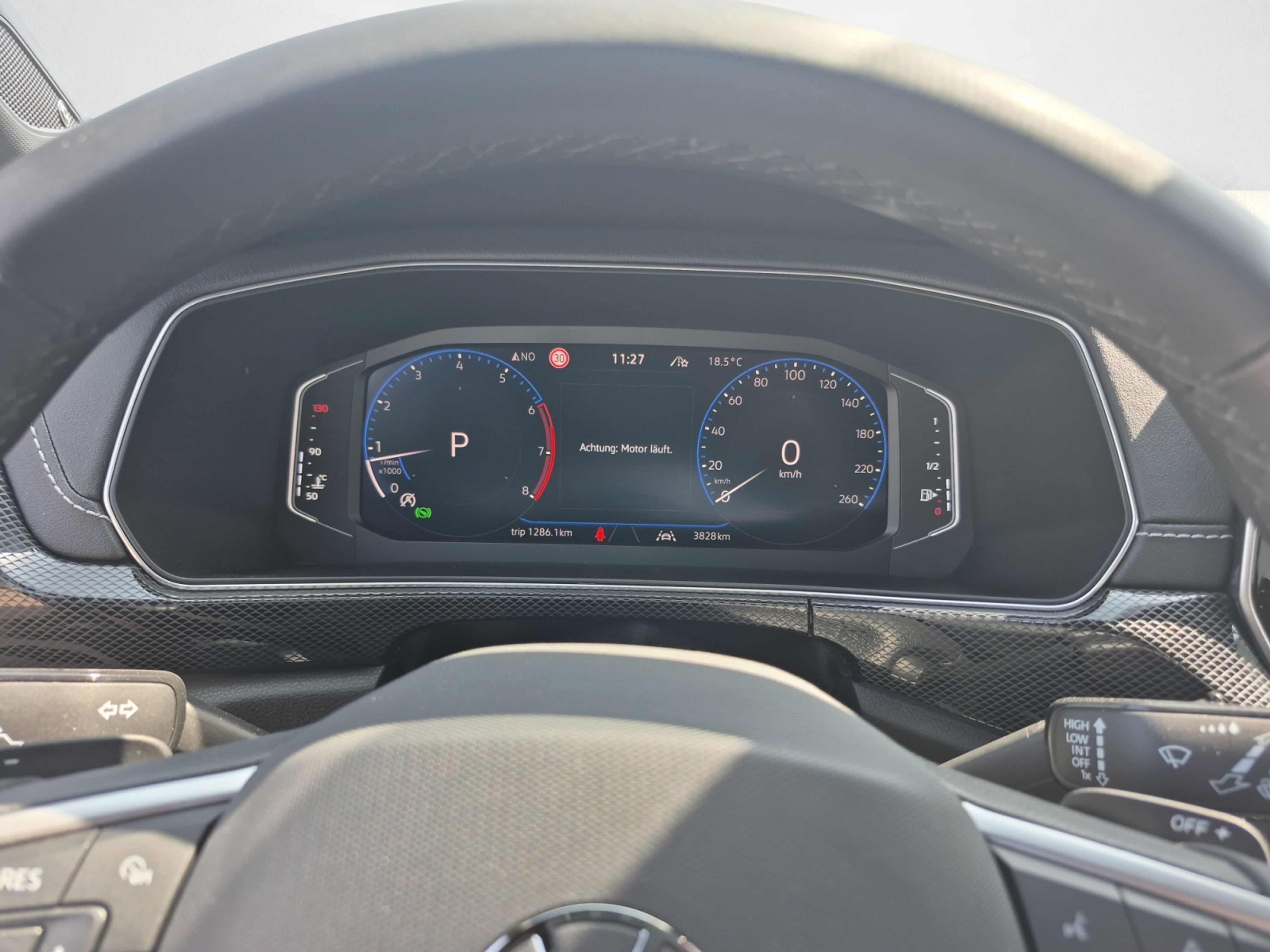 Volkswagen - T-Cross R-Line 1.5 l TSI ACT OPF
