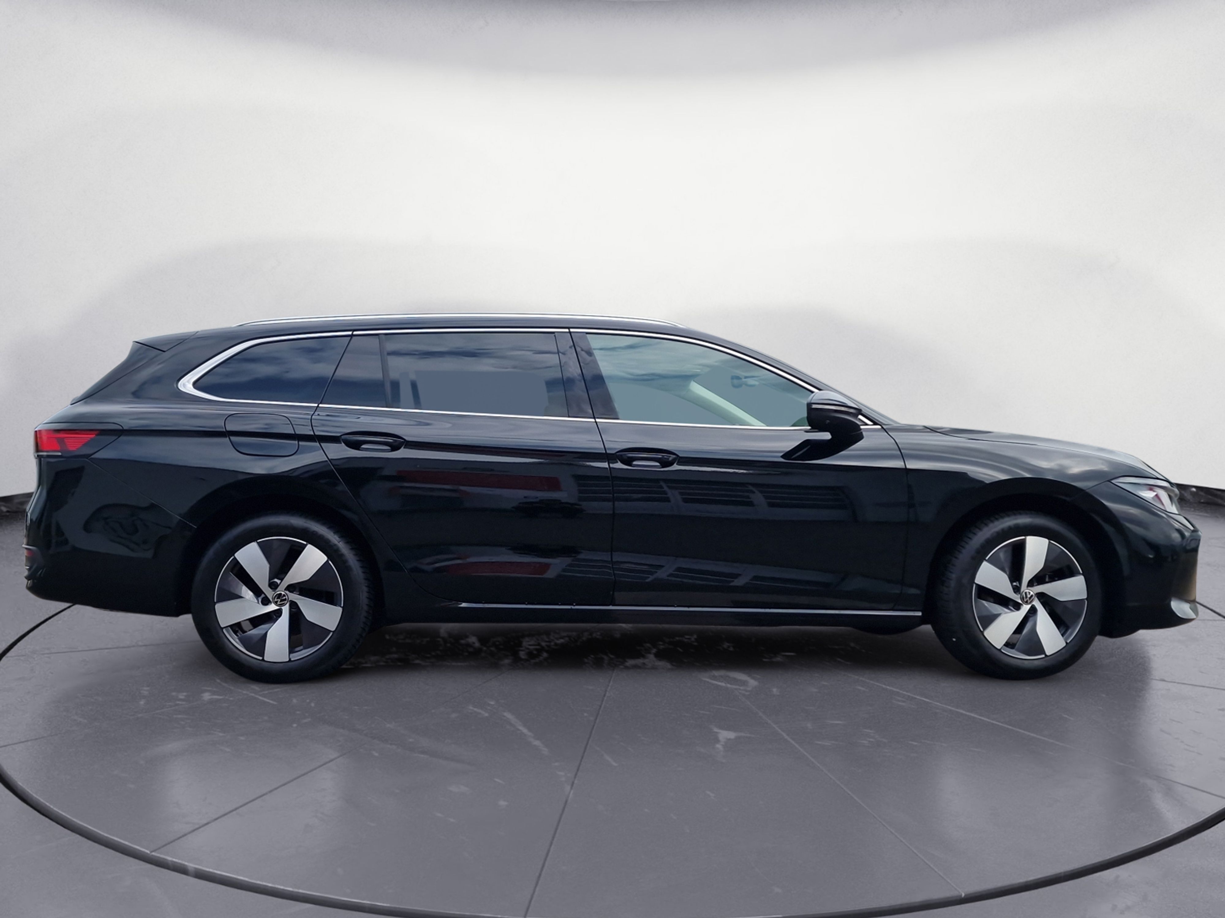 Volkswagen - Passat Variant 1.5 e-TSI OPF DSG Business