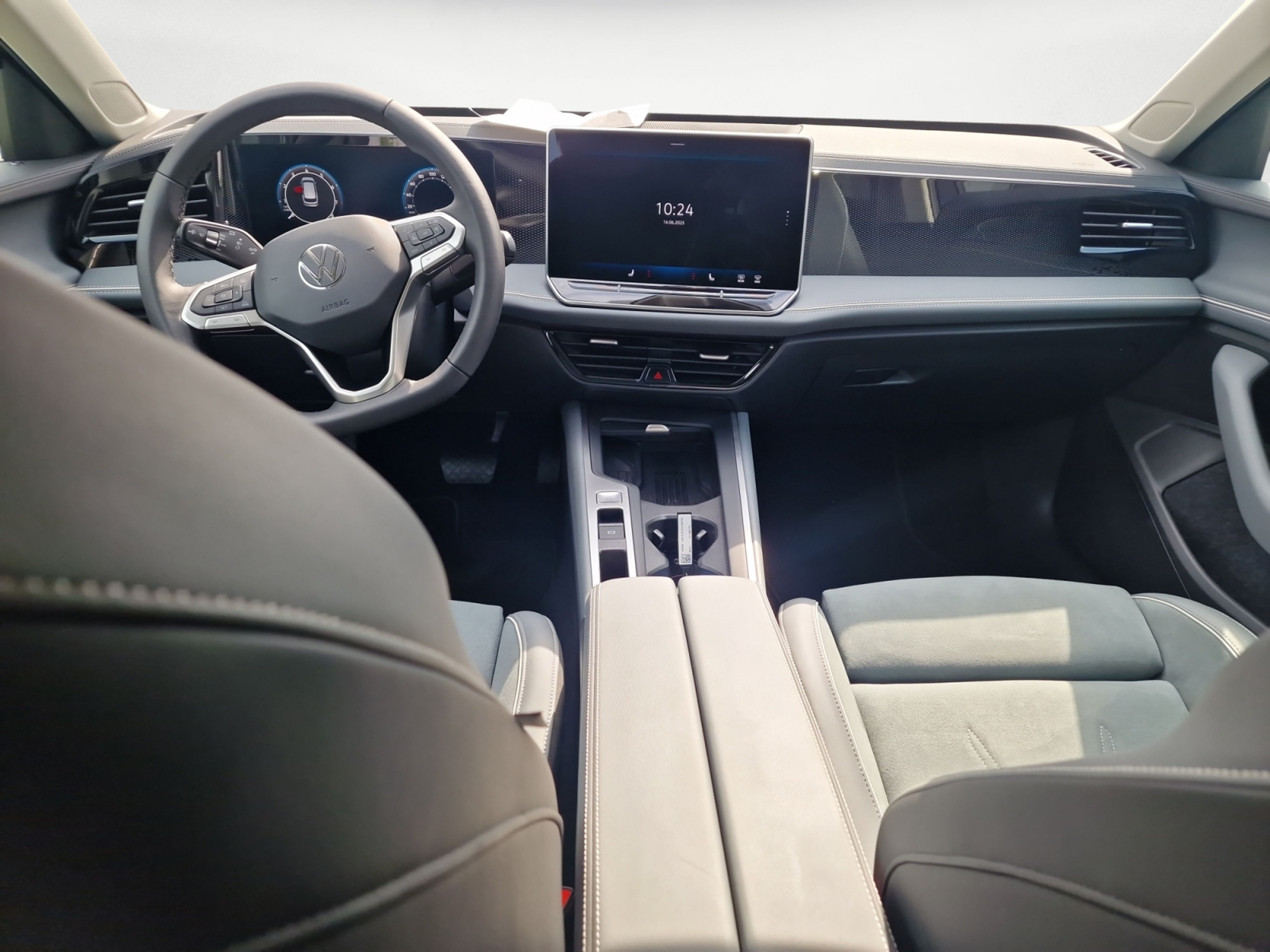 Volkswagen - Passat Variant 1.5 e-TSI OPF DSG Business