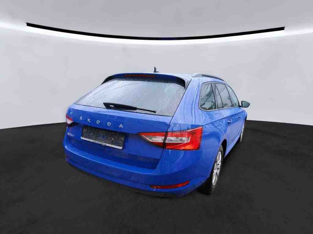 Skoda - Superb Combi 1.5 TSI DSG Active