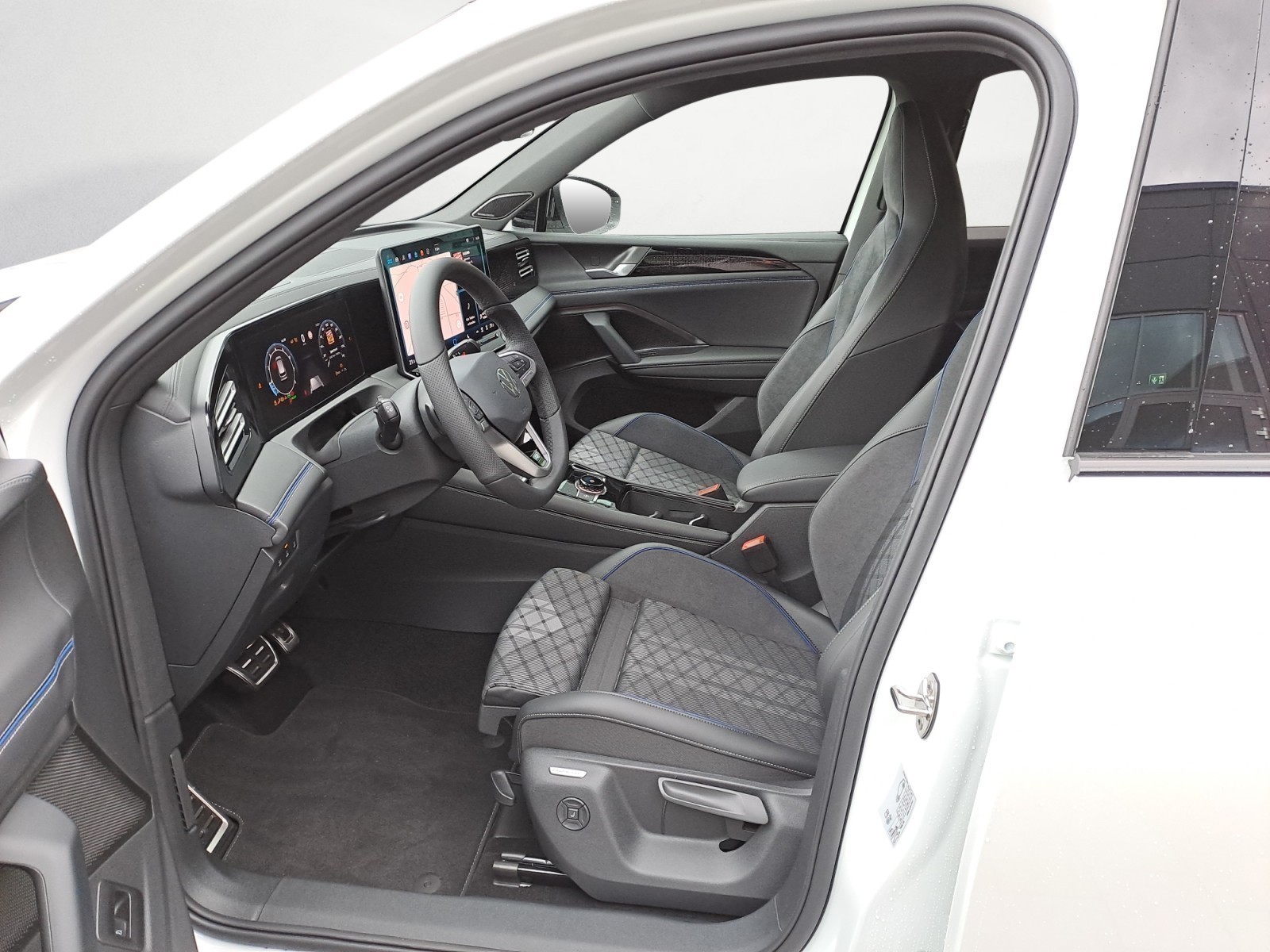 Volkswagen - Tiguan R-Line 1,5 l eTSI OPF   DSG