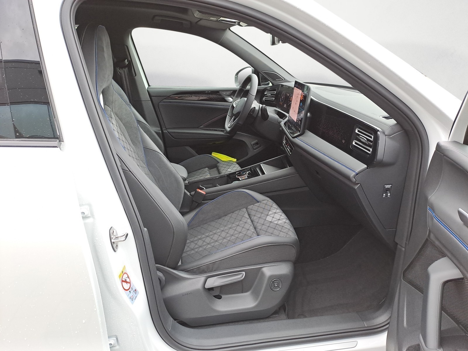 Volkswagen - Tiguan R-Line 1,5 l eTSI OPF   DSG