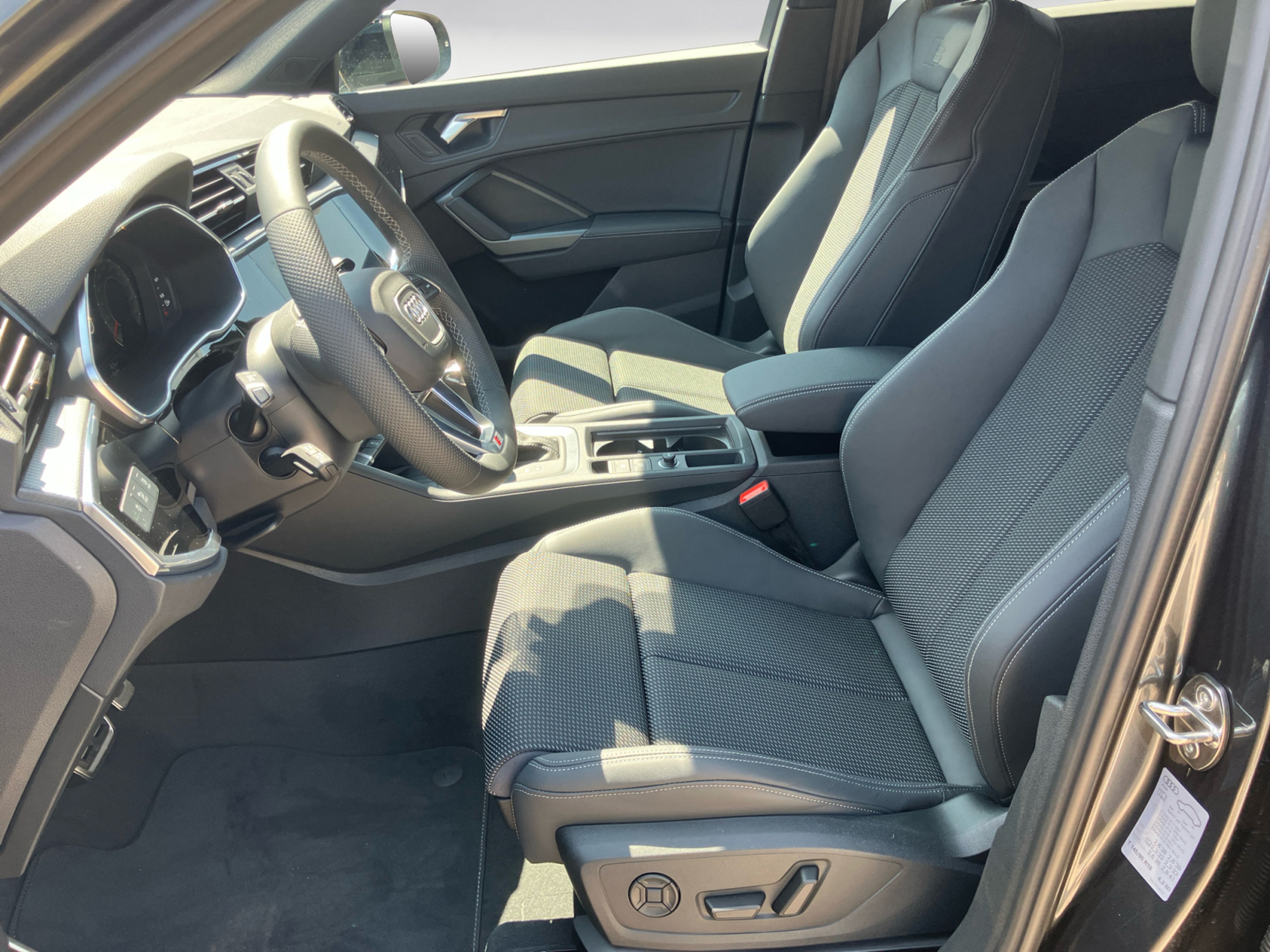 Audi - Q3 S line 35 TFSI 110(150) kW(PS) S tronic