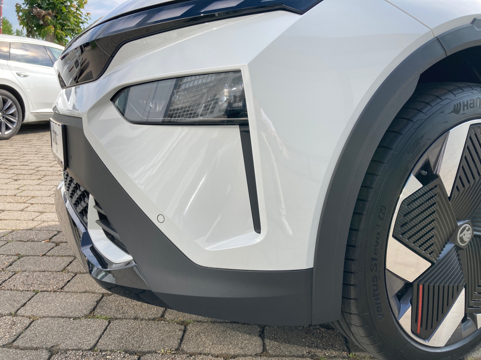 Skoda - Elroq First Edition II. h Batterie Elektromotor  1-Gang-Automatik