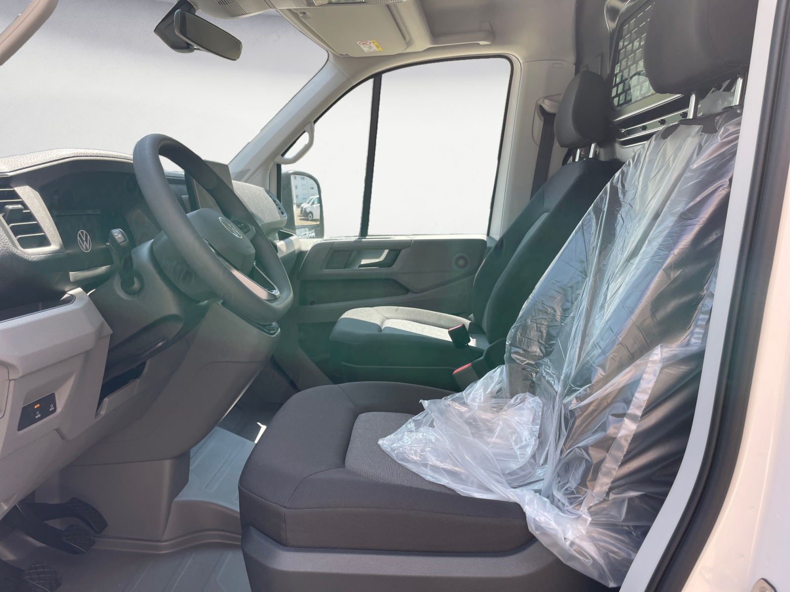 Volkswagen - Crafter 35 Kasten 2,0 l Frontantr ieb 6-Gang Radst. 3640 mm