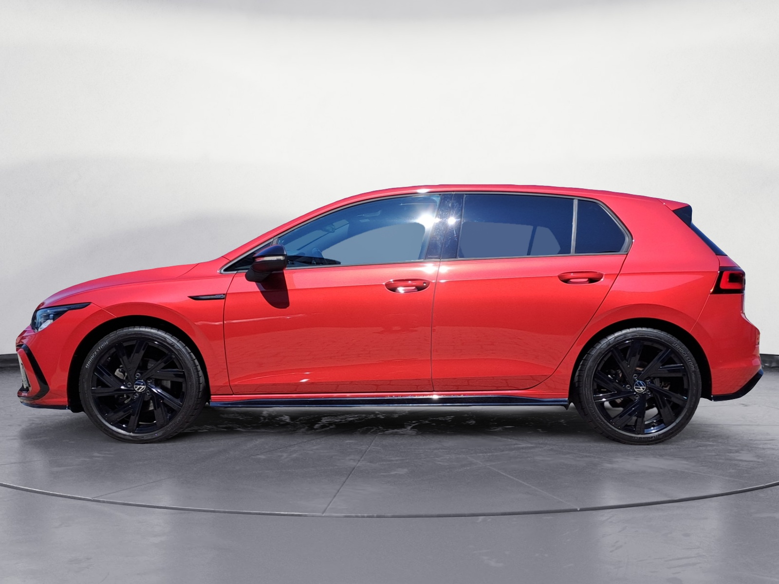 Volkswagen - Golf 2.0 TDI SCR DSG R-Line