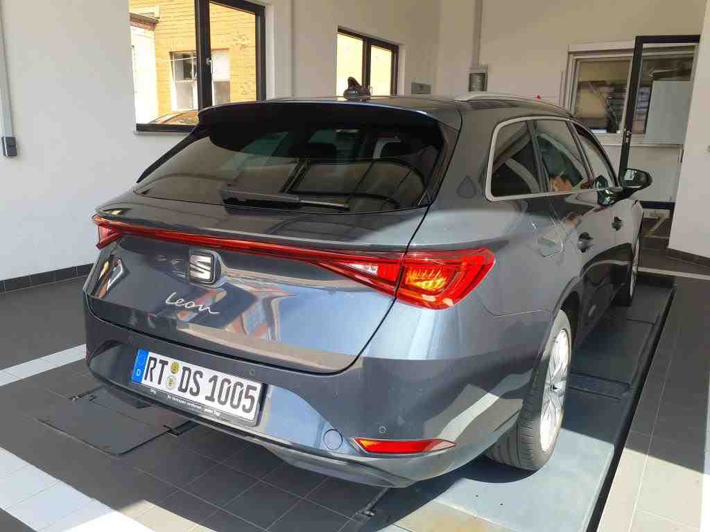 Seat - Leon Sportstourer 1.5 TSI ACT OPF Xcellence