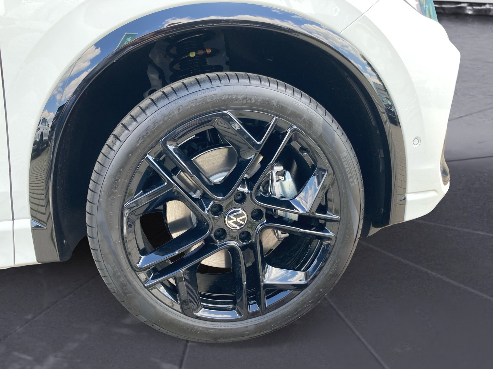 Volkswagen - Tiguan