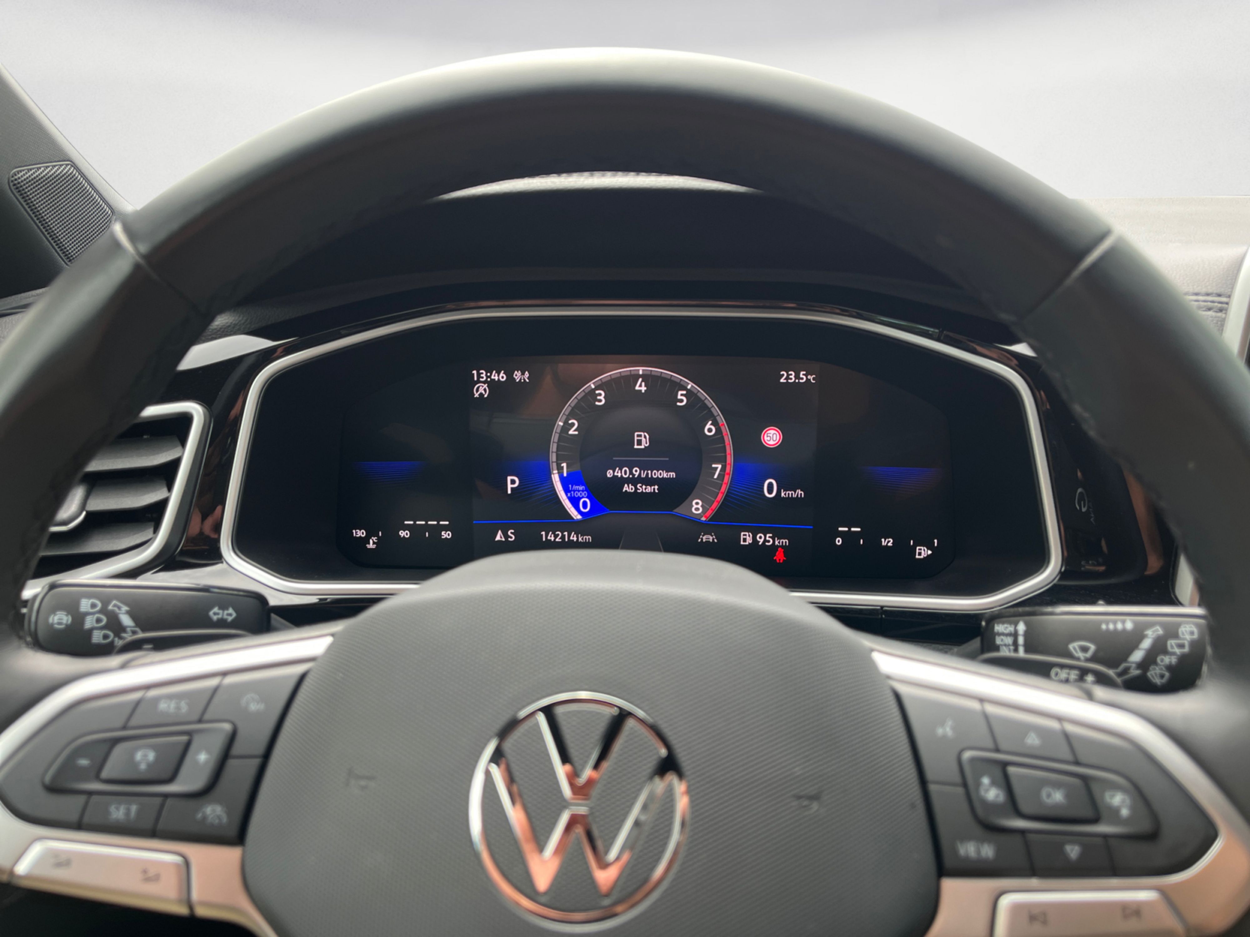 Volkswagen - T-Roc 2.0 TSI OPF 4MOTION DSG R-Line