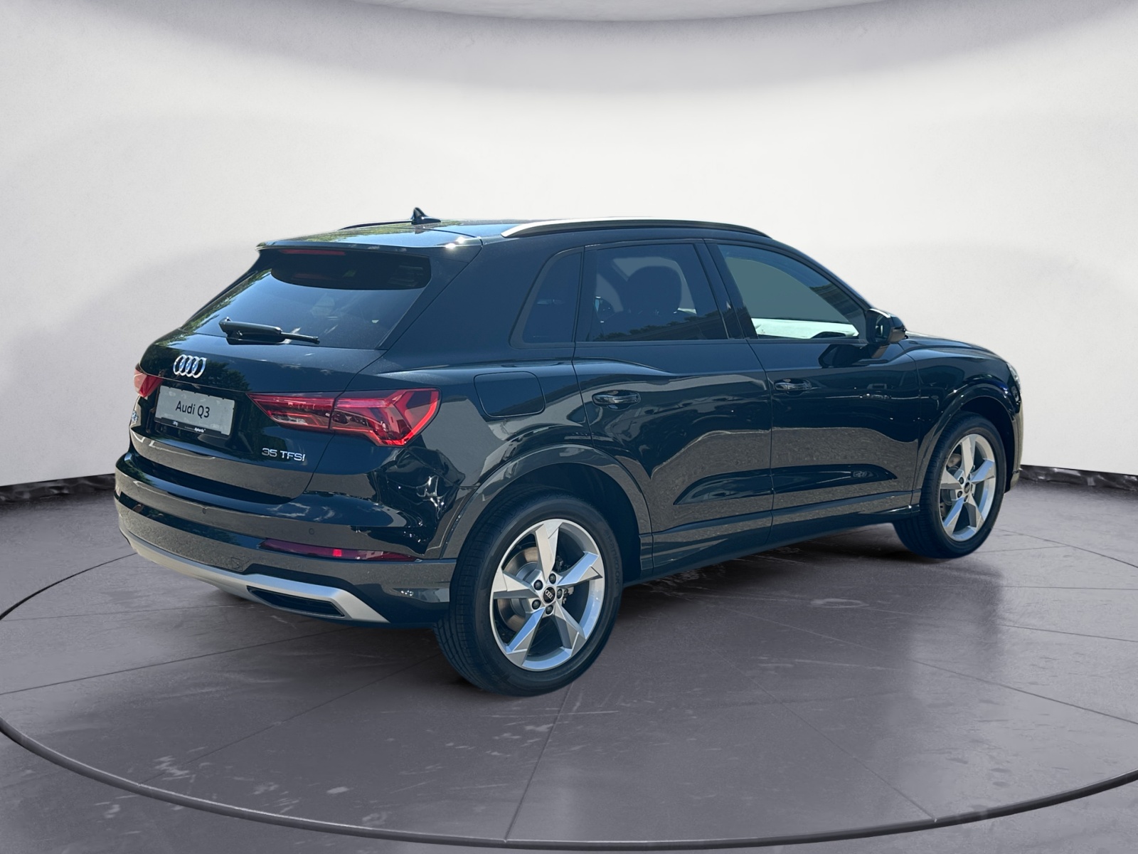Audi - Q3 advanced 35 TFSI 110(150) kW(PS) Schaltgetriebe
