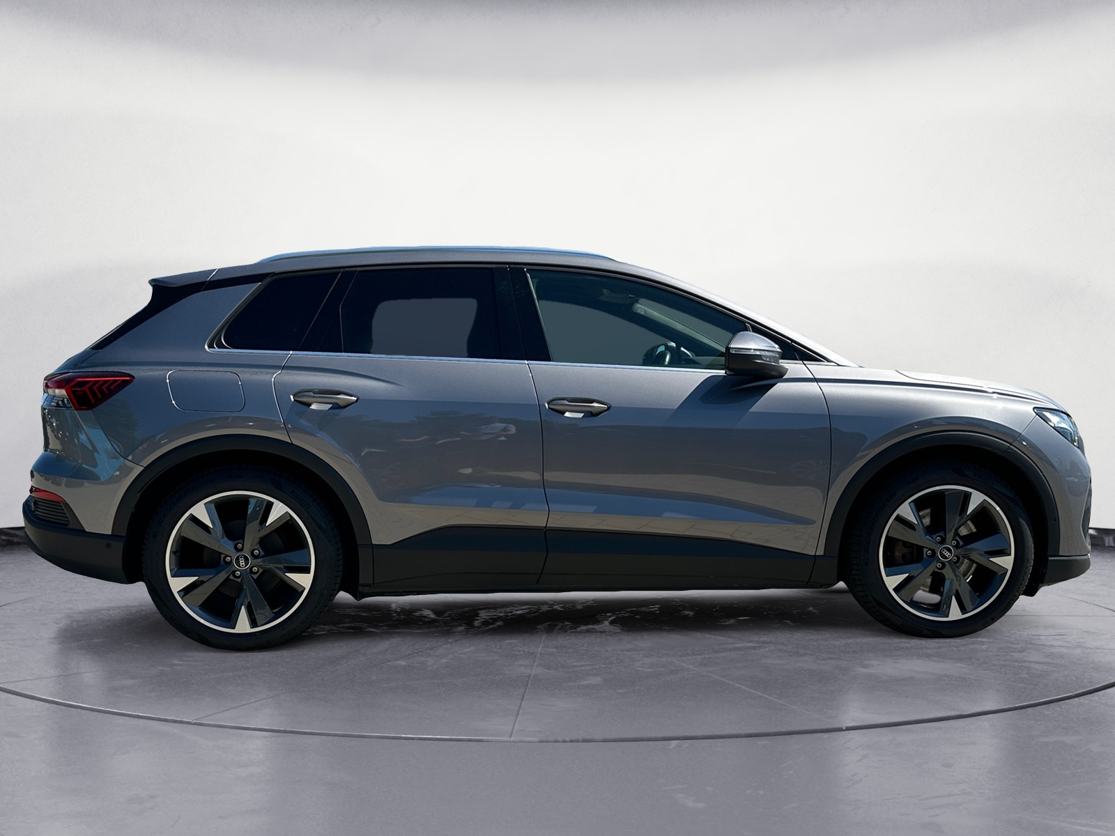 Audi - Q4 e-tron 40